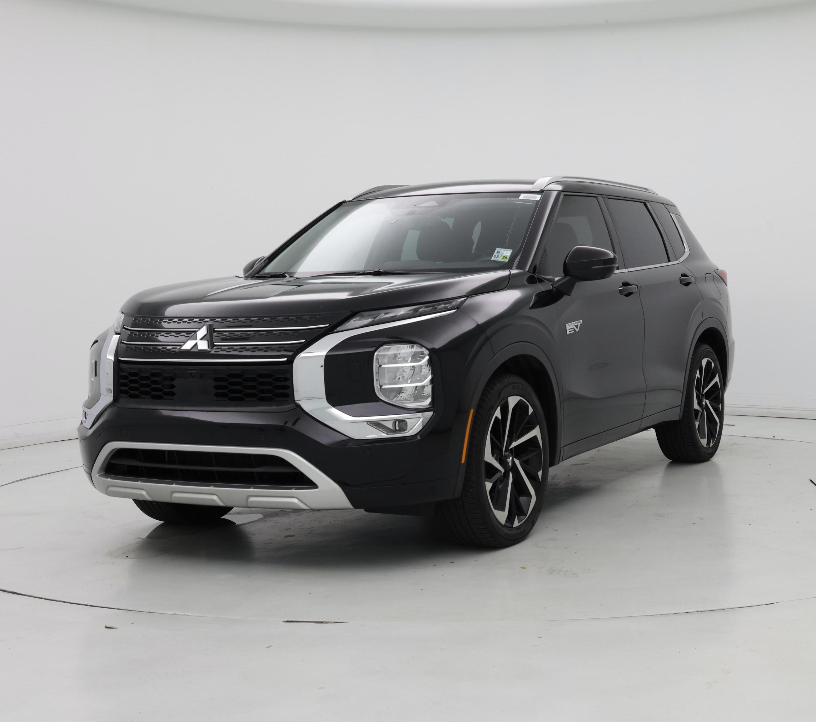 Thumbnail: 2023 Mitsubishi Outlander - 4
