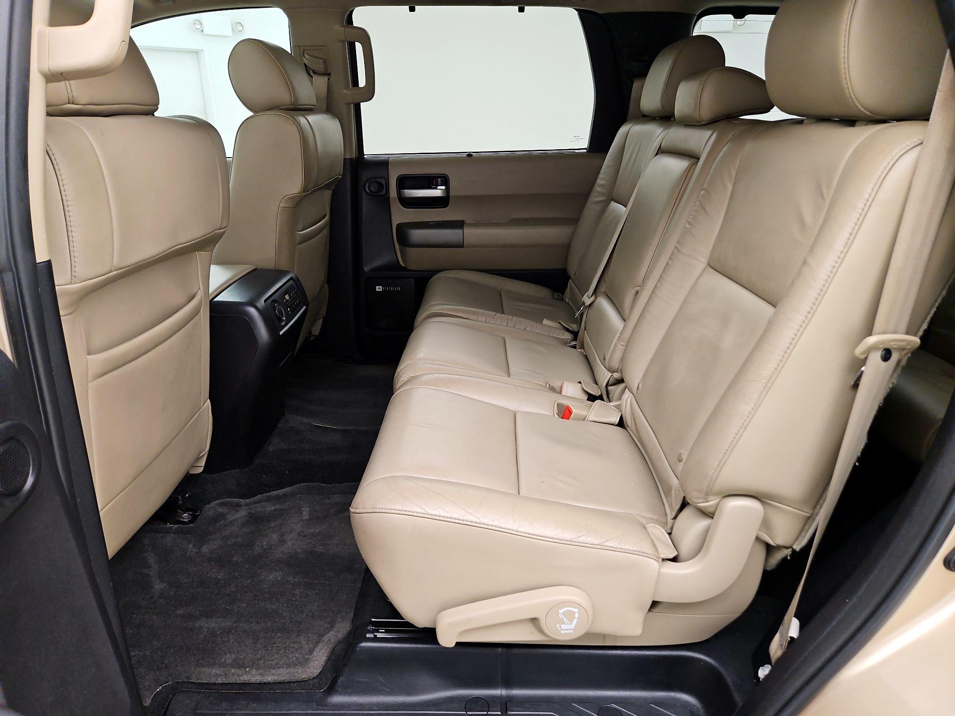 Thumbnail: 2016 Toyota Sequoia - 19