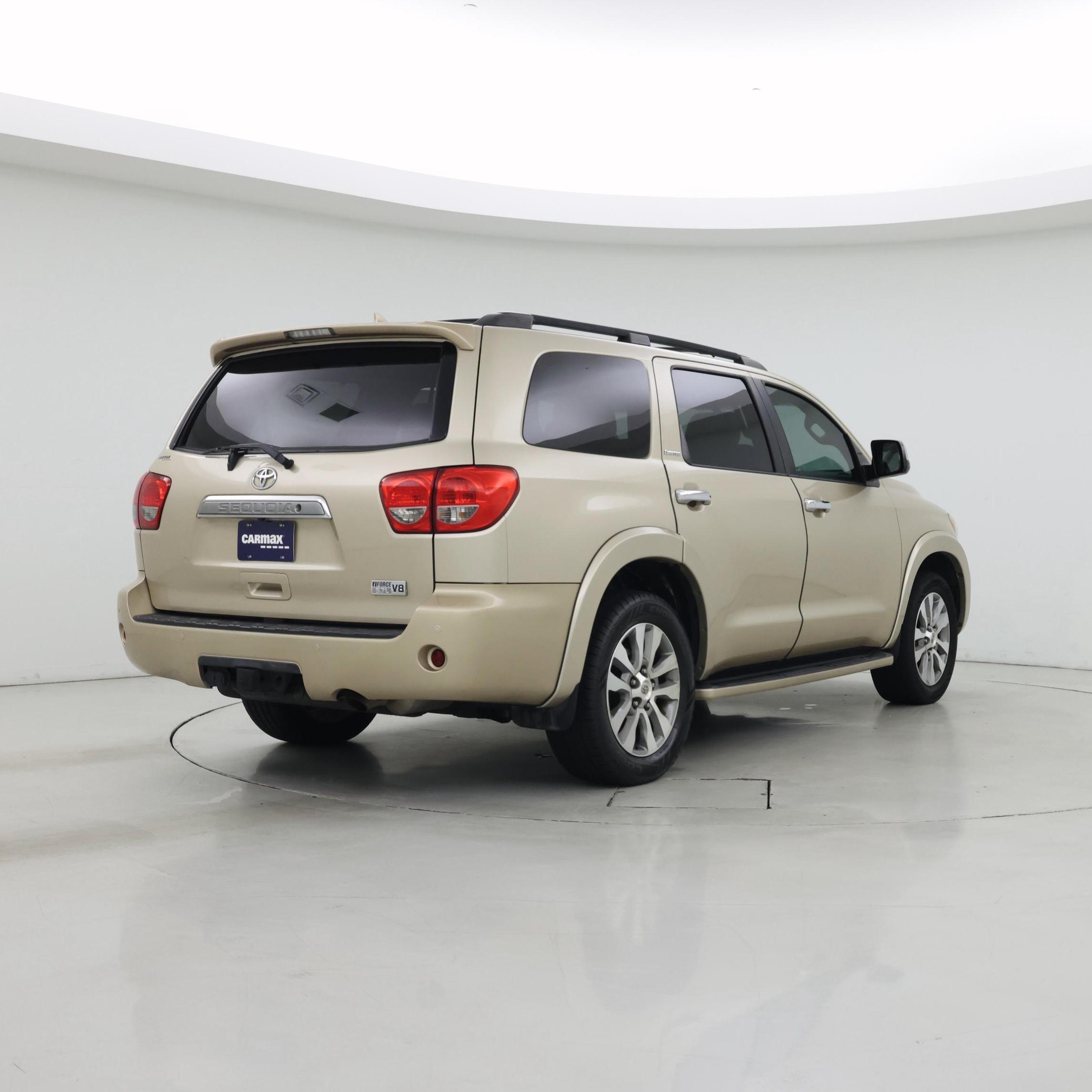 Thumbnail: 2016 Toyota Sequoia - 8