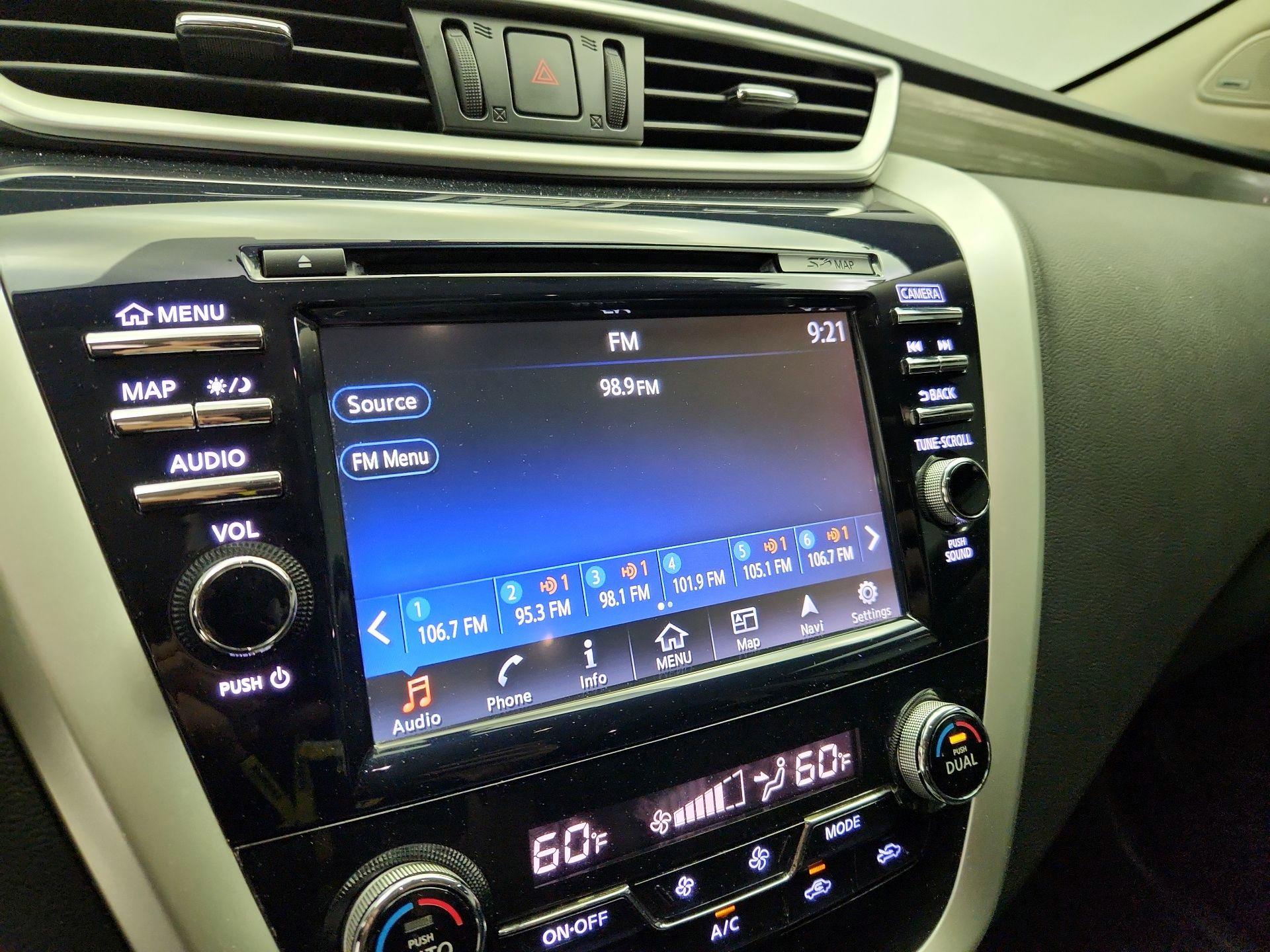 Thumbnail: 2016 Nissan Murano - 16