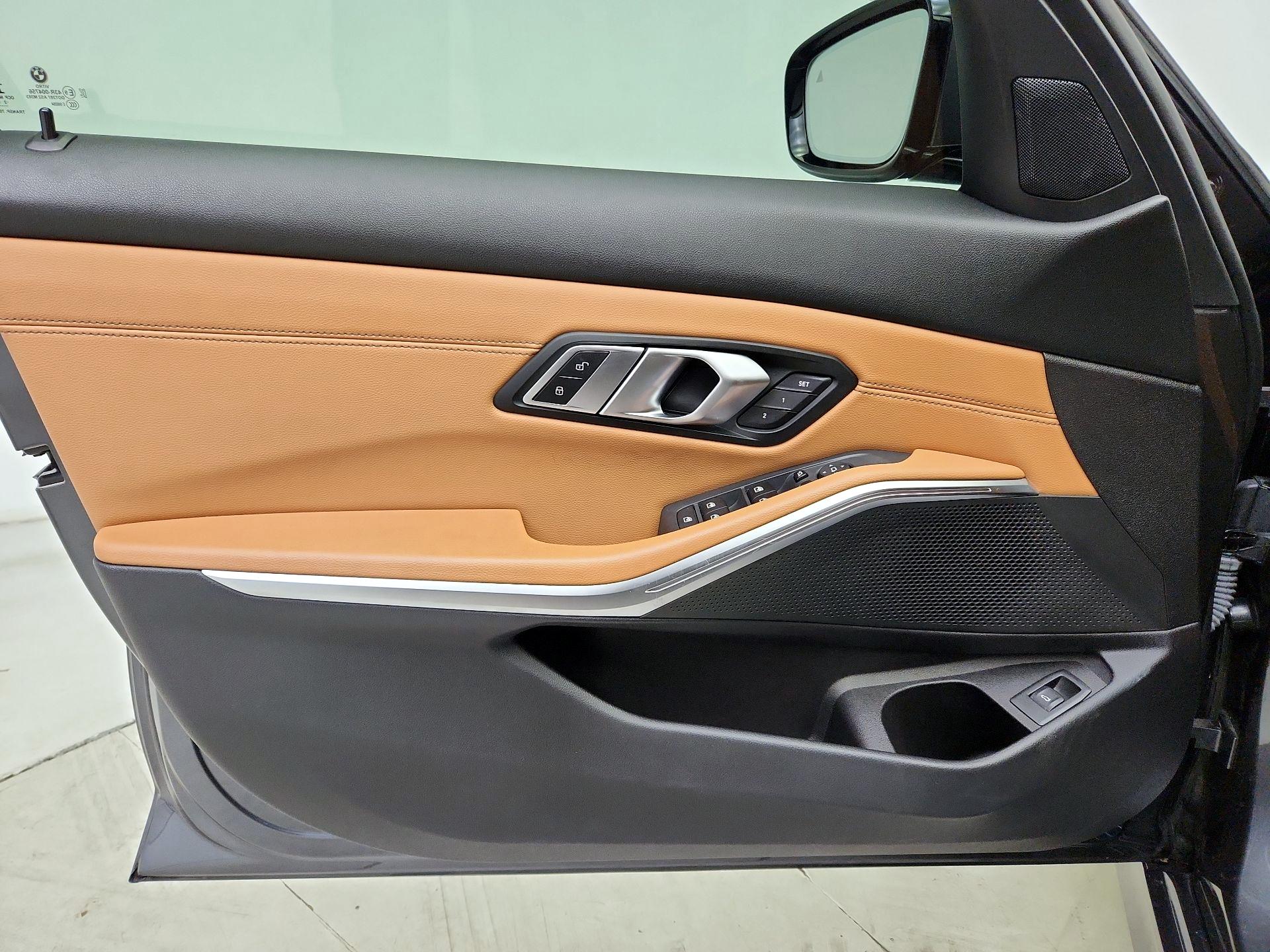 Thumbnail: 2021 BMW 3 Series - 12
