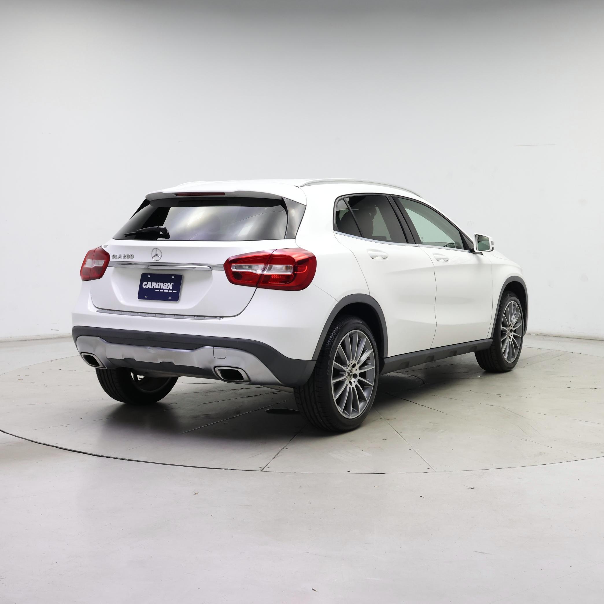 Thumbnail: 2018 Mercedes-Benz GLA - 8