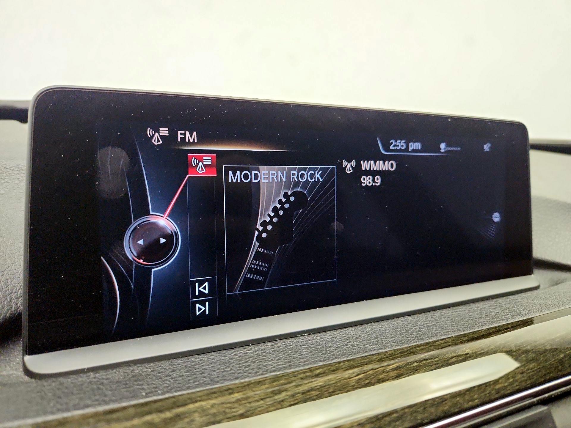 Thumbnail: 2016 BMW 3 Series - 16