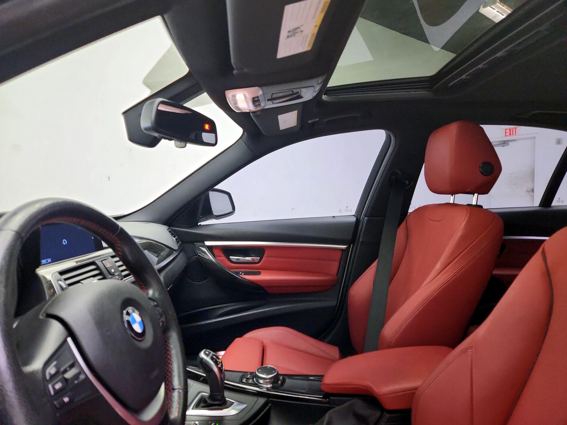 Thumbnail: 2016 BMW 3 Series - 20