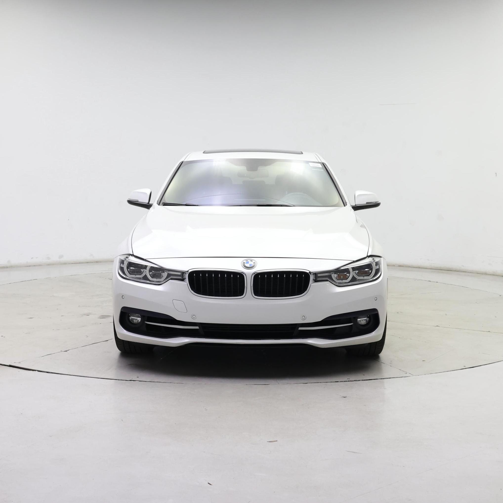 Thumbnail: 2016 BMW 3 Series - 5