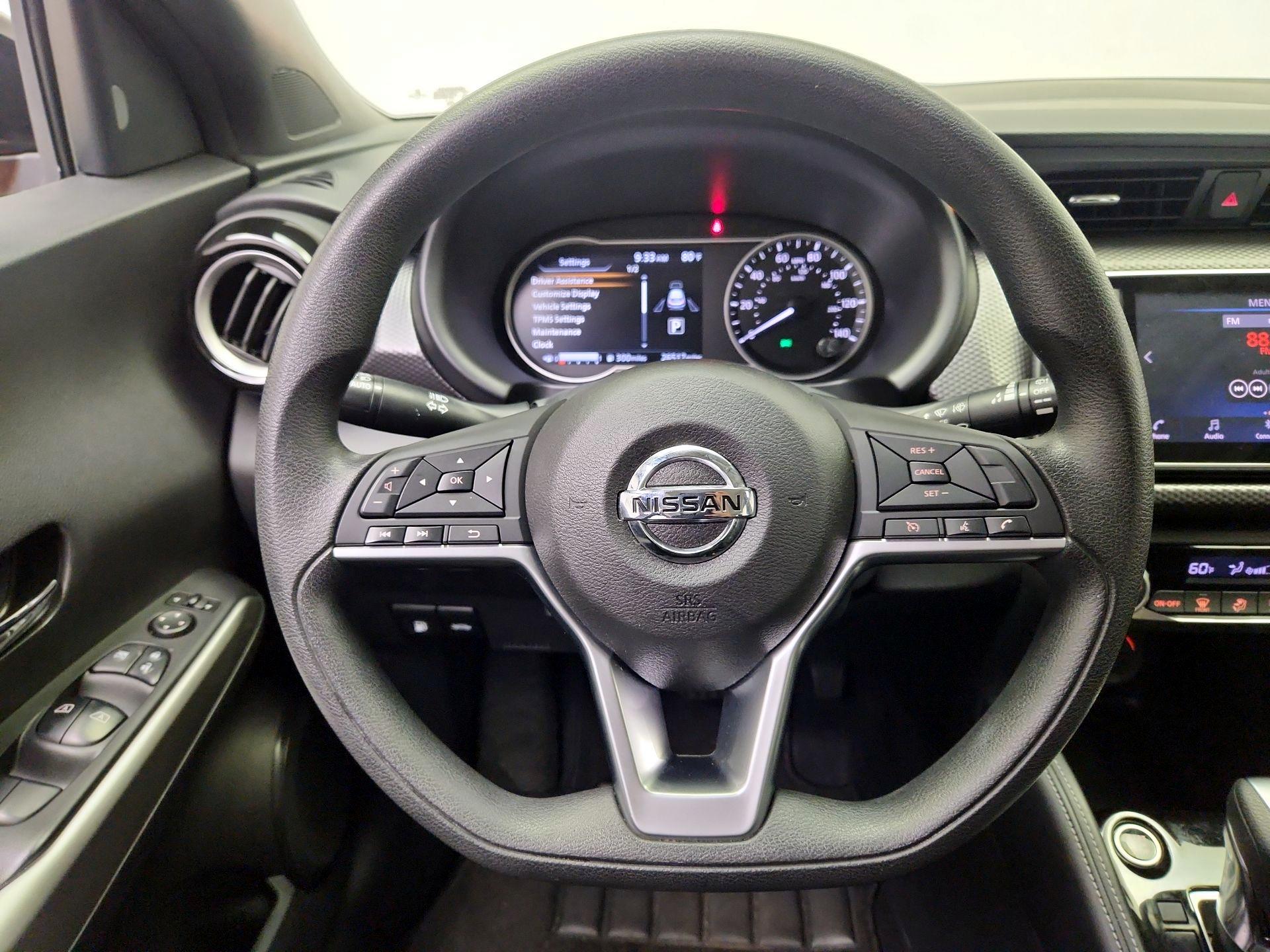 Thumbnail: 2019 Nissan Kicks - 10