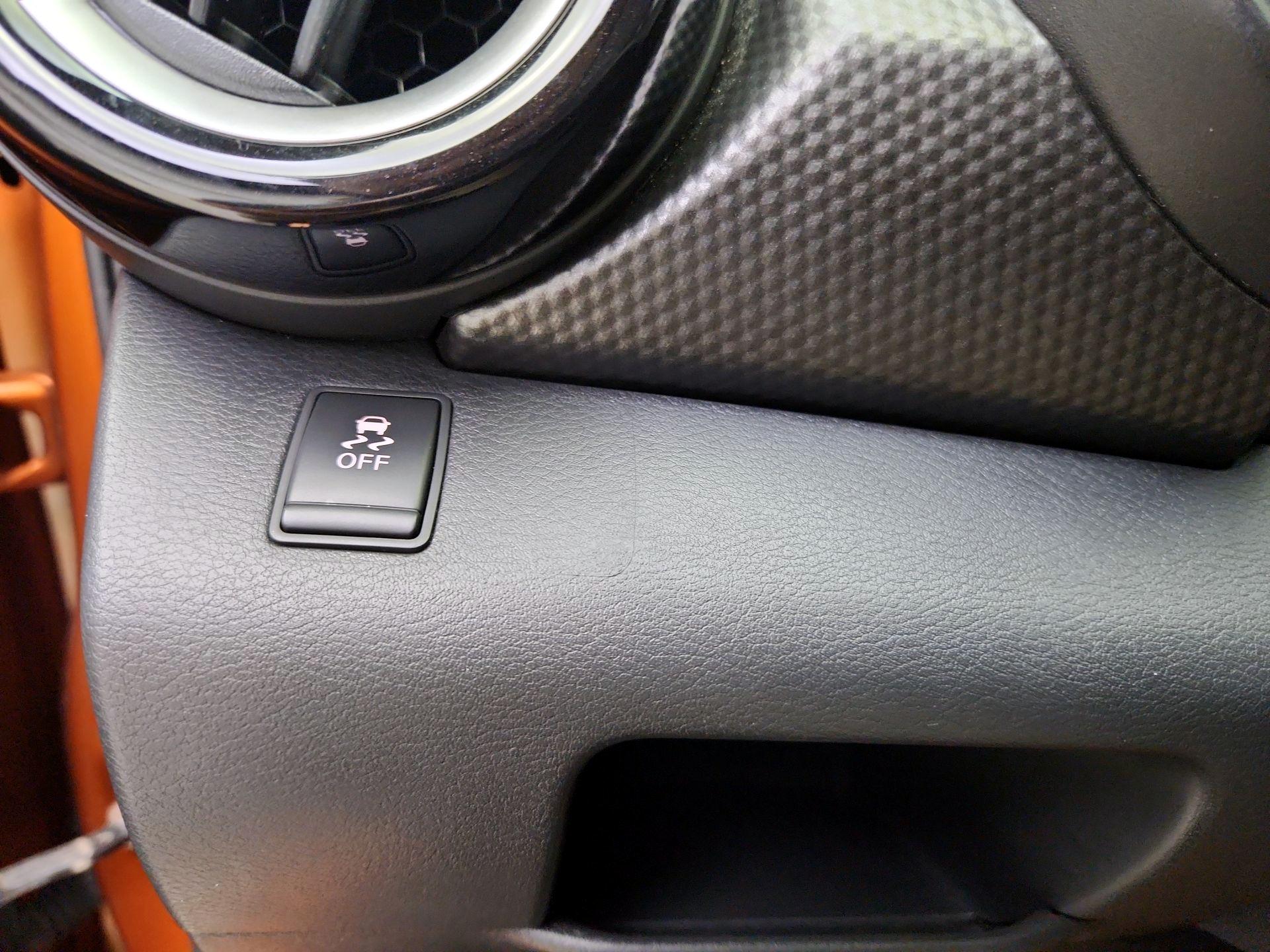 Thumbnail: 2019 Nissan Kicks - 13