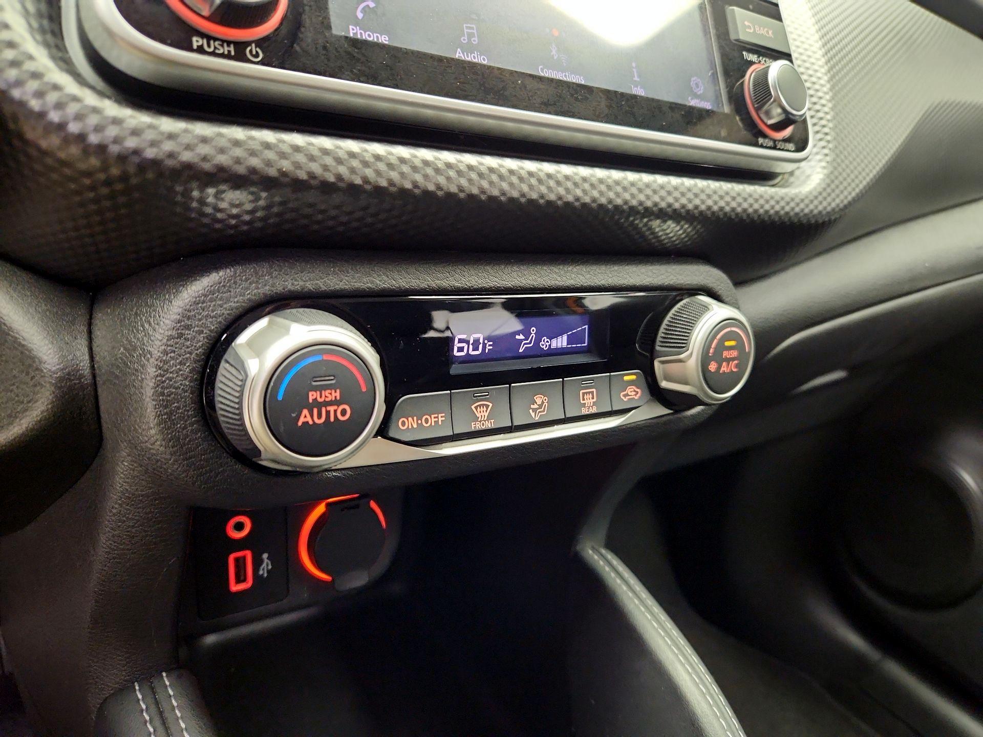 Thumbnail: 2019 Nissan Kicks - 16