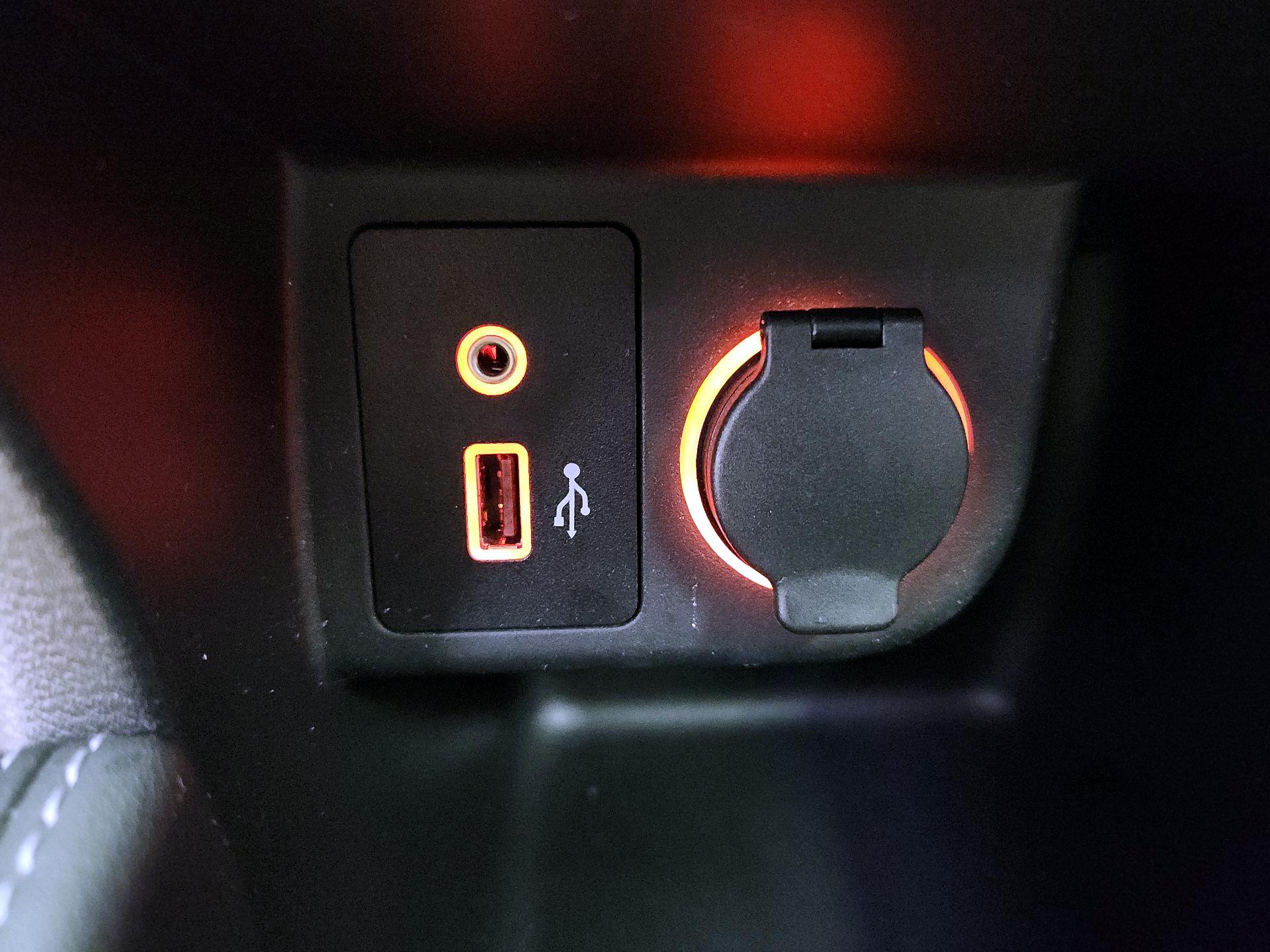 Thumbnail: 2019 Nissan Kicks - 18
