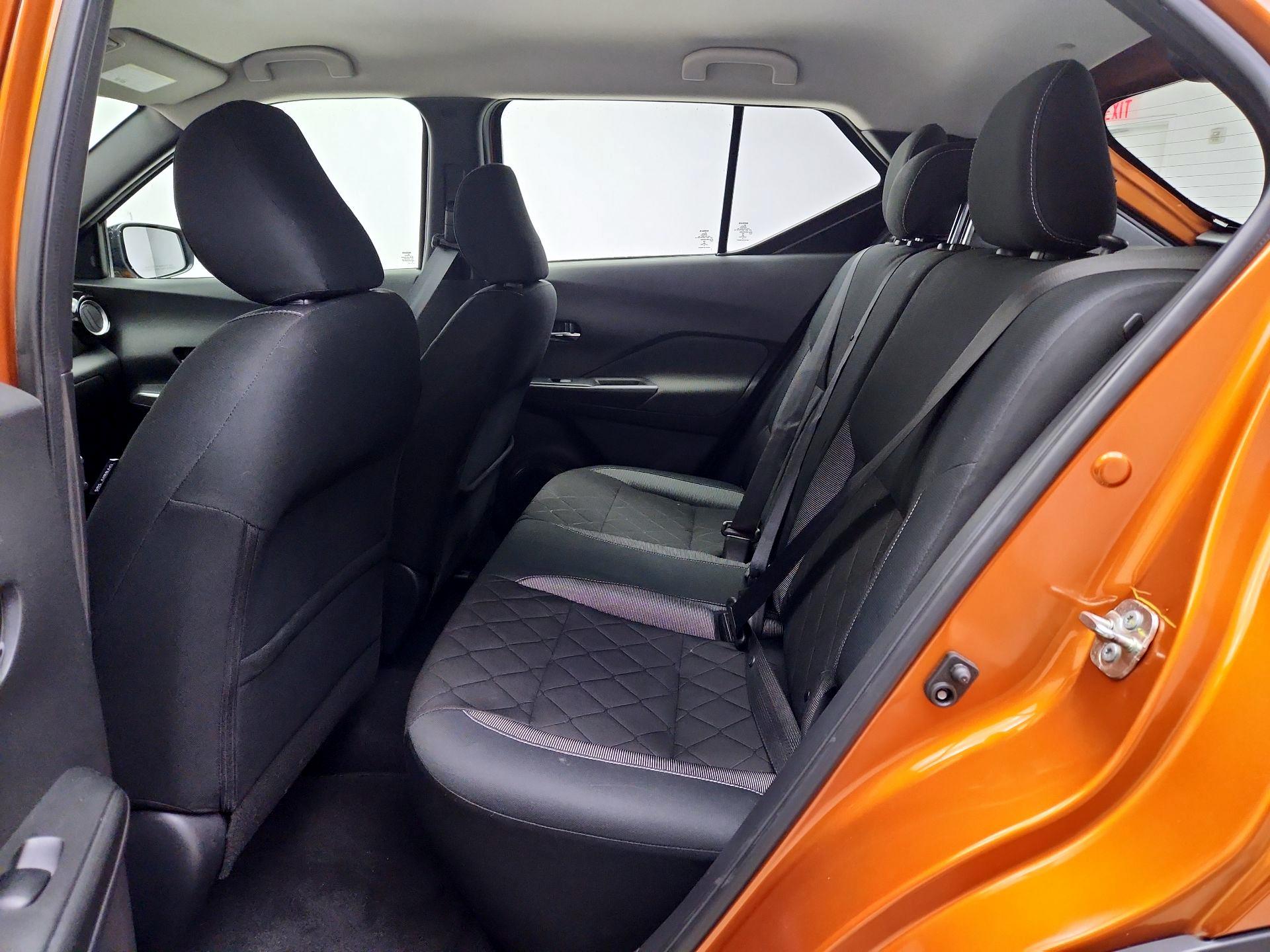 Thumbnail: 2019 Nissan Kicks - 19
