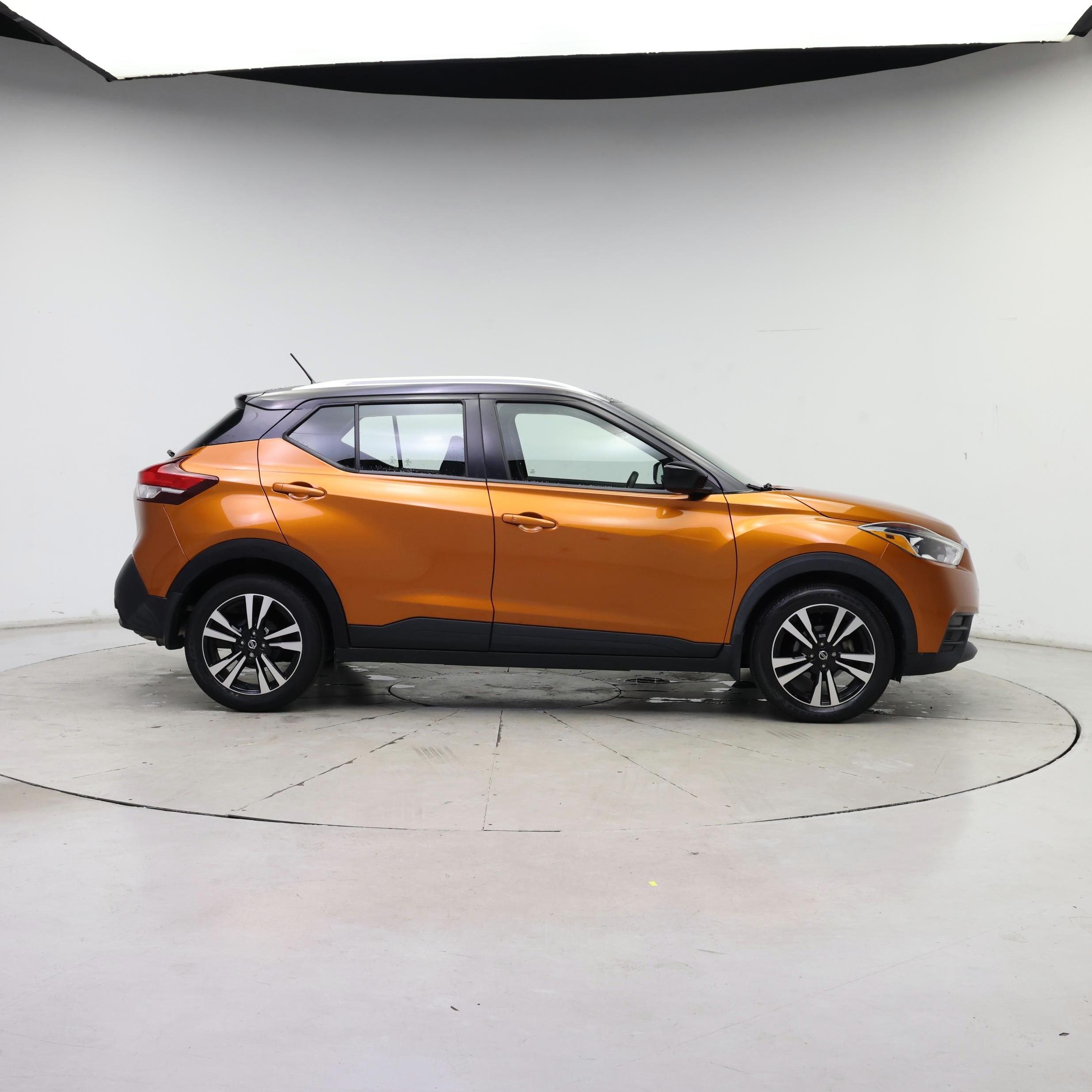Thumbnail: 2019 Nissan Kicks - 7
