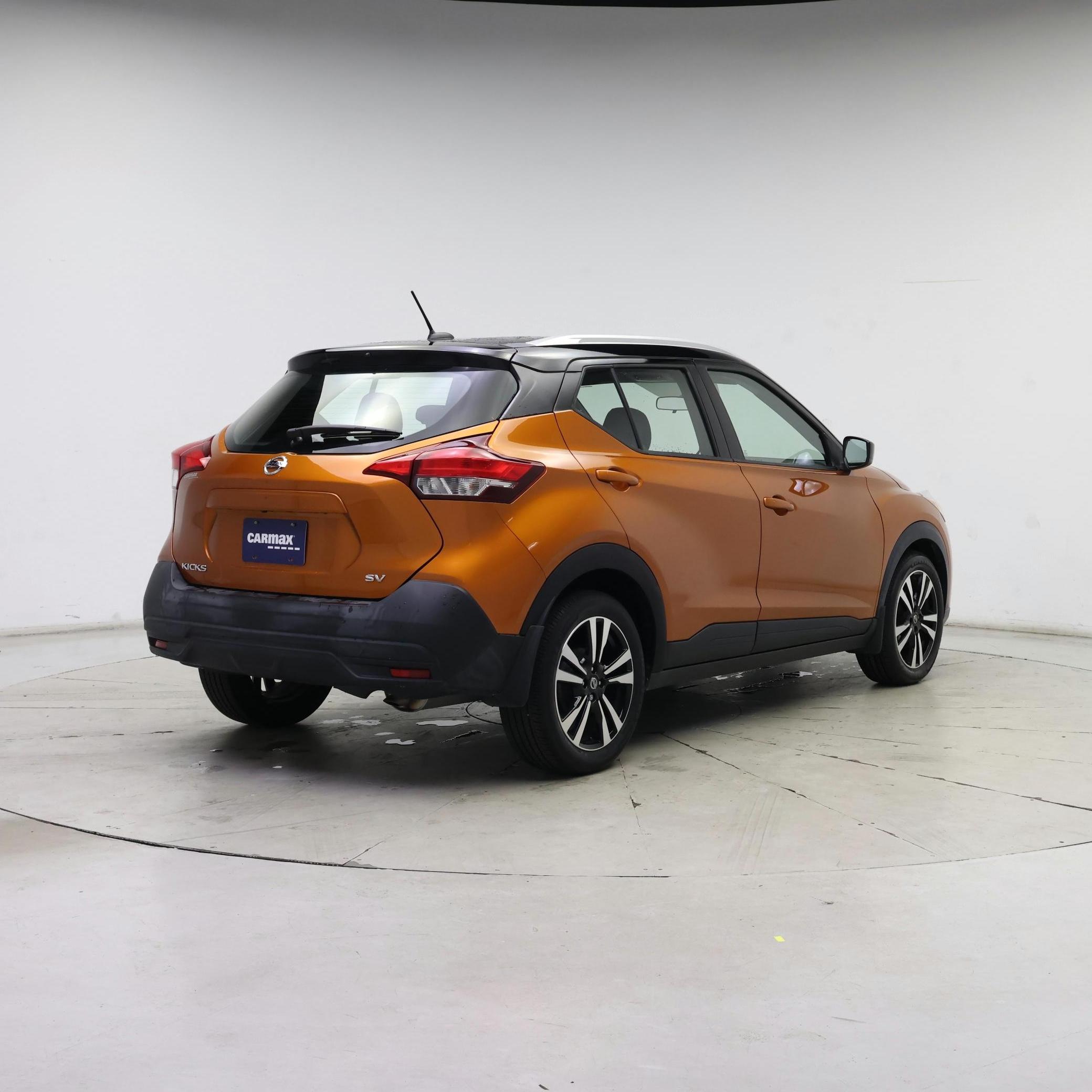 Thumbnail: 2019 Nissan Kicks - 8