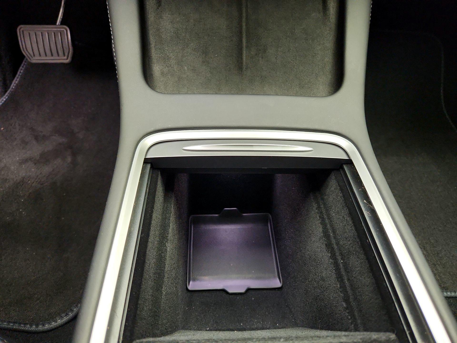 Thumbnail: 2022 Tesla Model 3 - 19