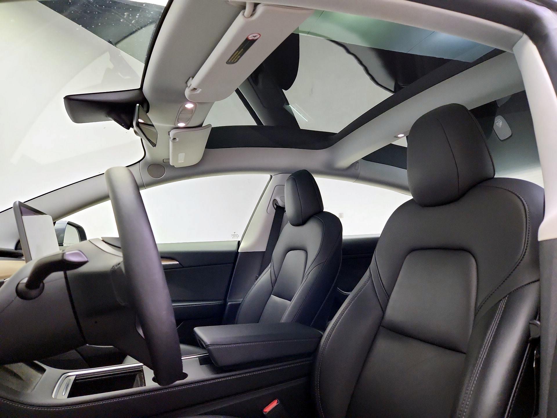 Thumbnail: 2022 Tesla Model 3 - 20