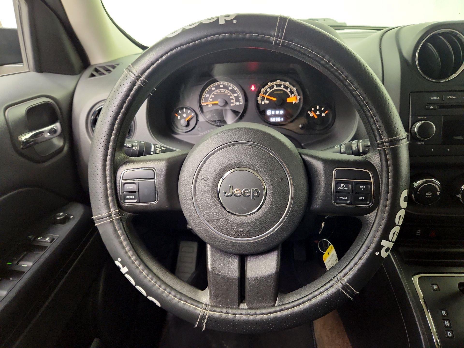 Thumbnail: 2014 Jeep Patriot - 10