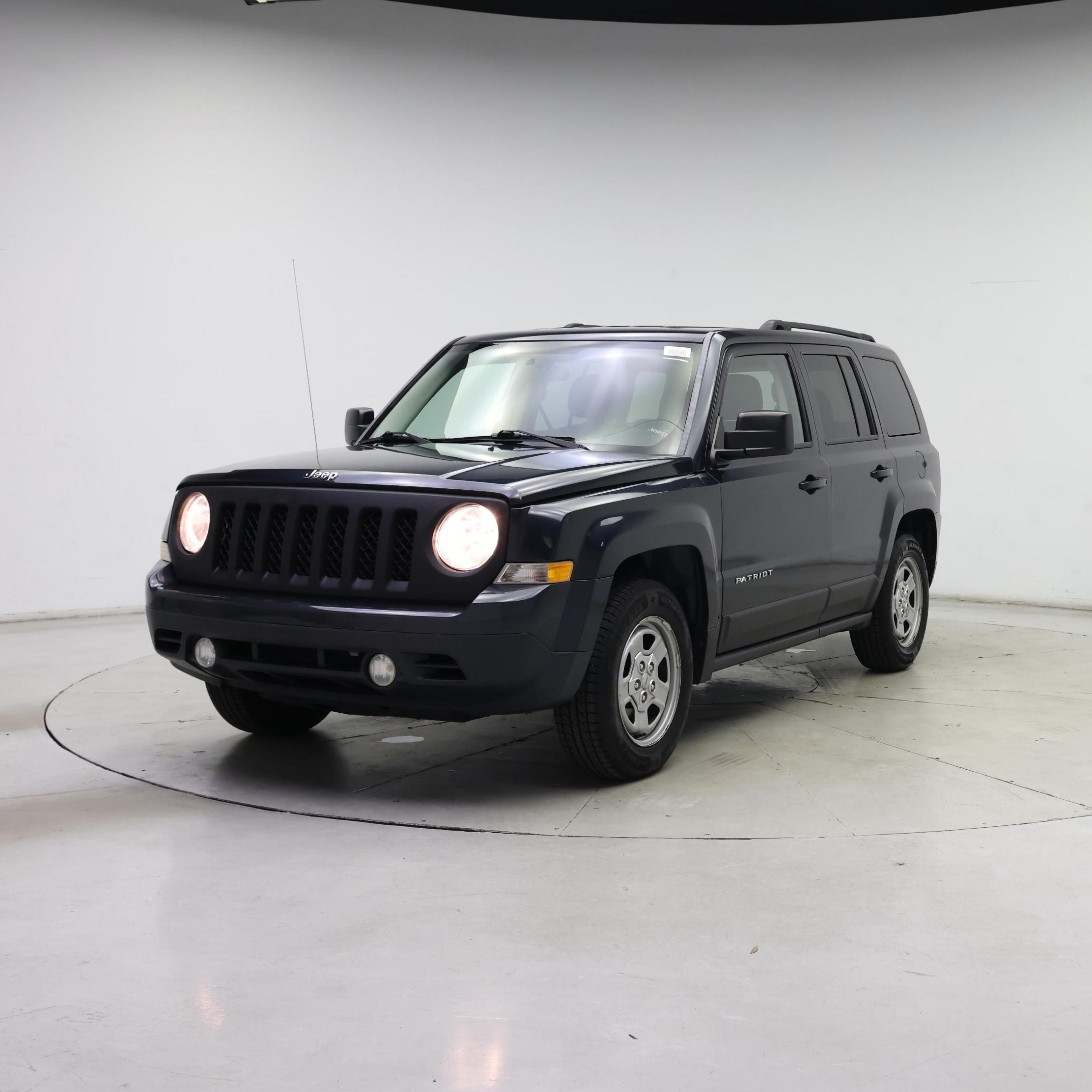 Thumbnail: 2014 Jeep Patriot - 4