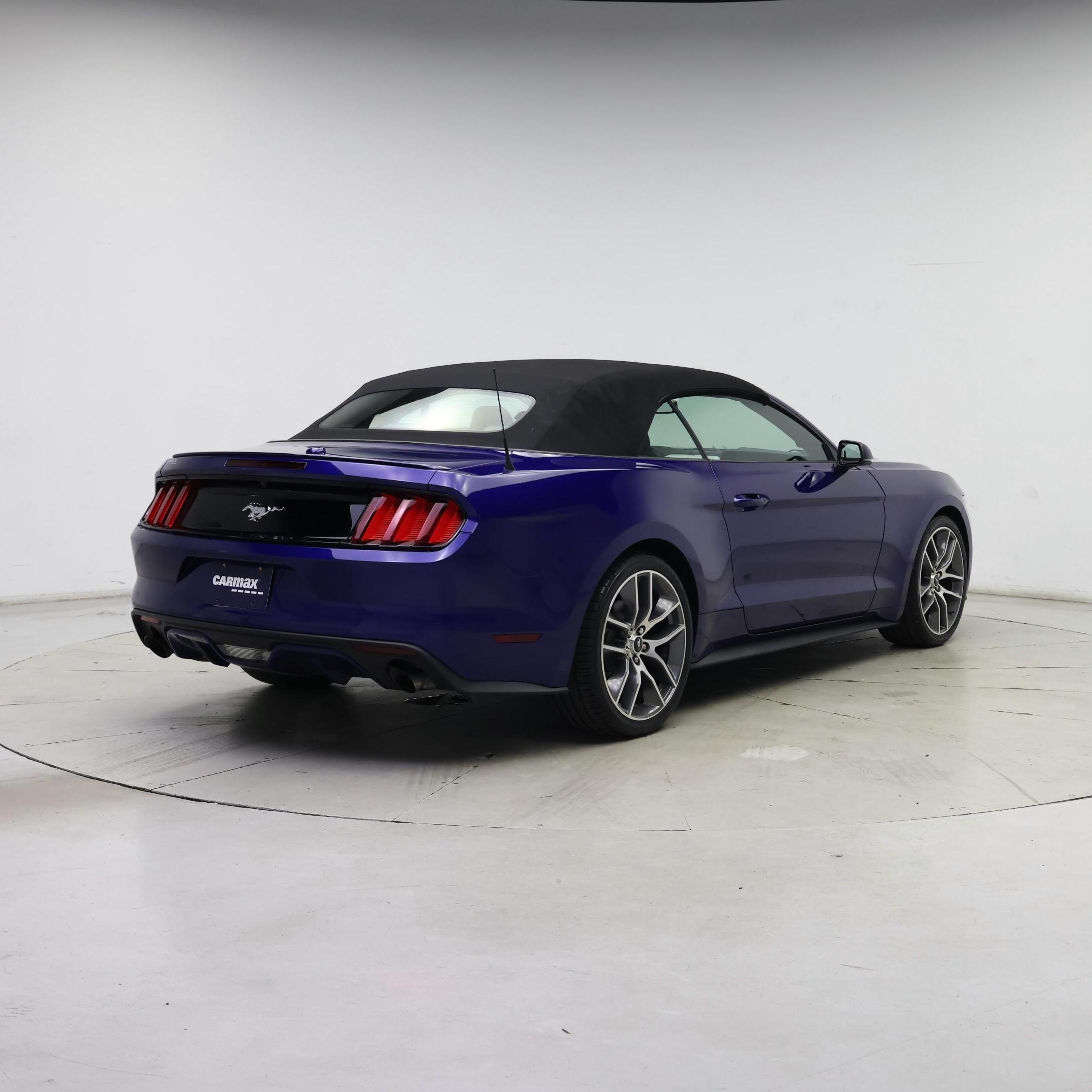 Thumbnail: 2015 Ford Mustang - 8