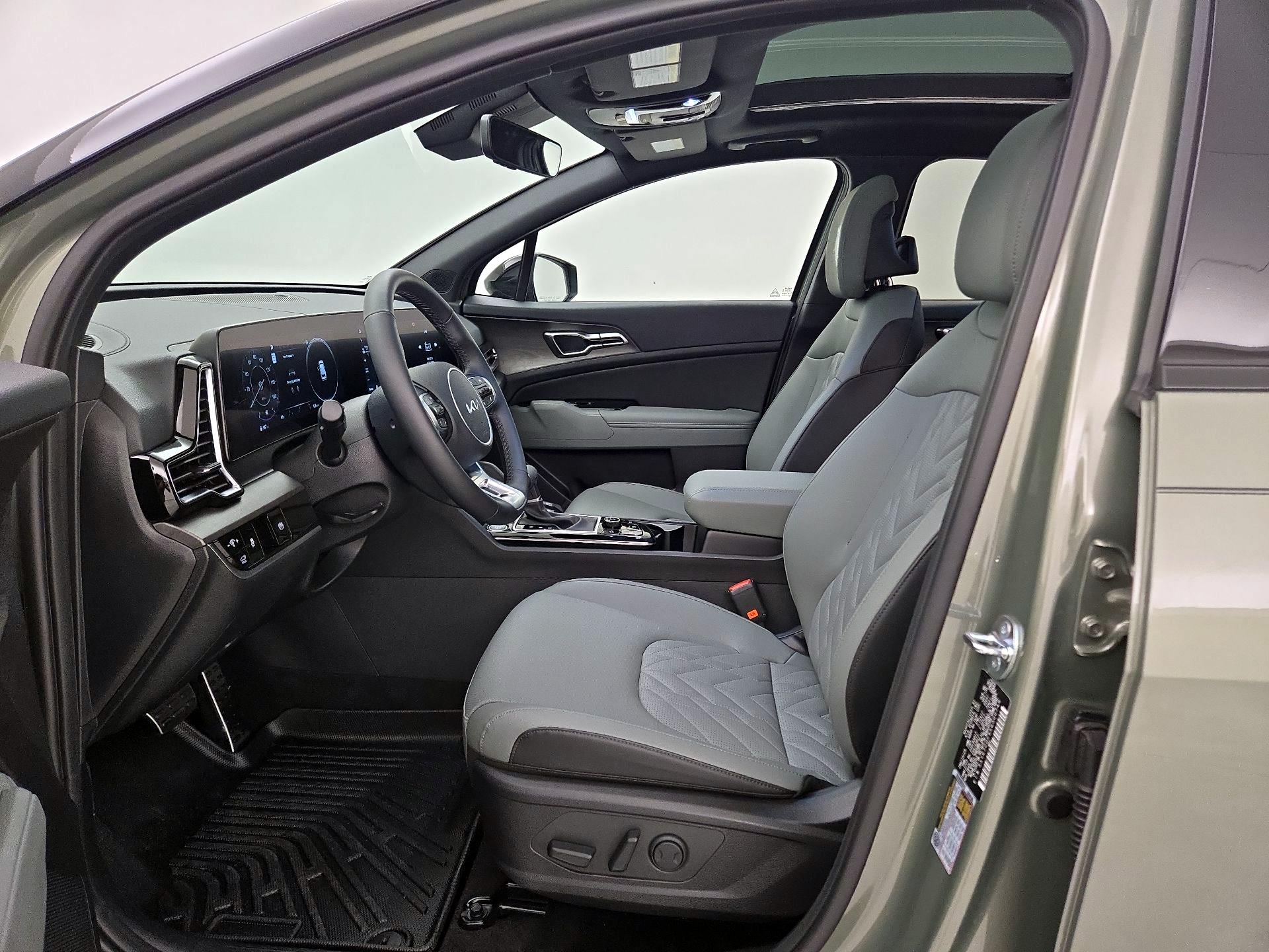 Thumbnail: 2025 Kia Sportage - 11