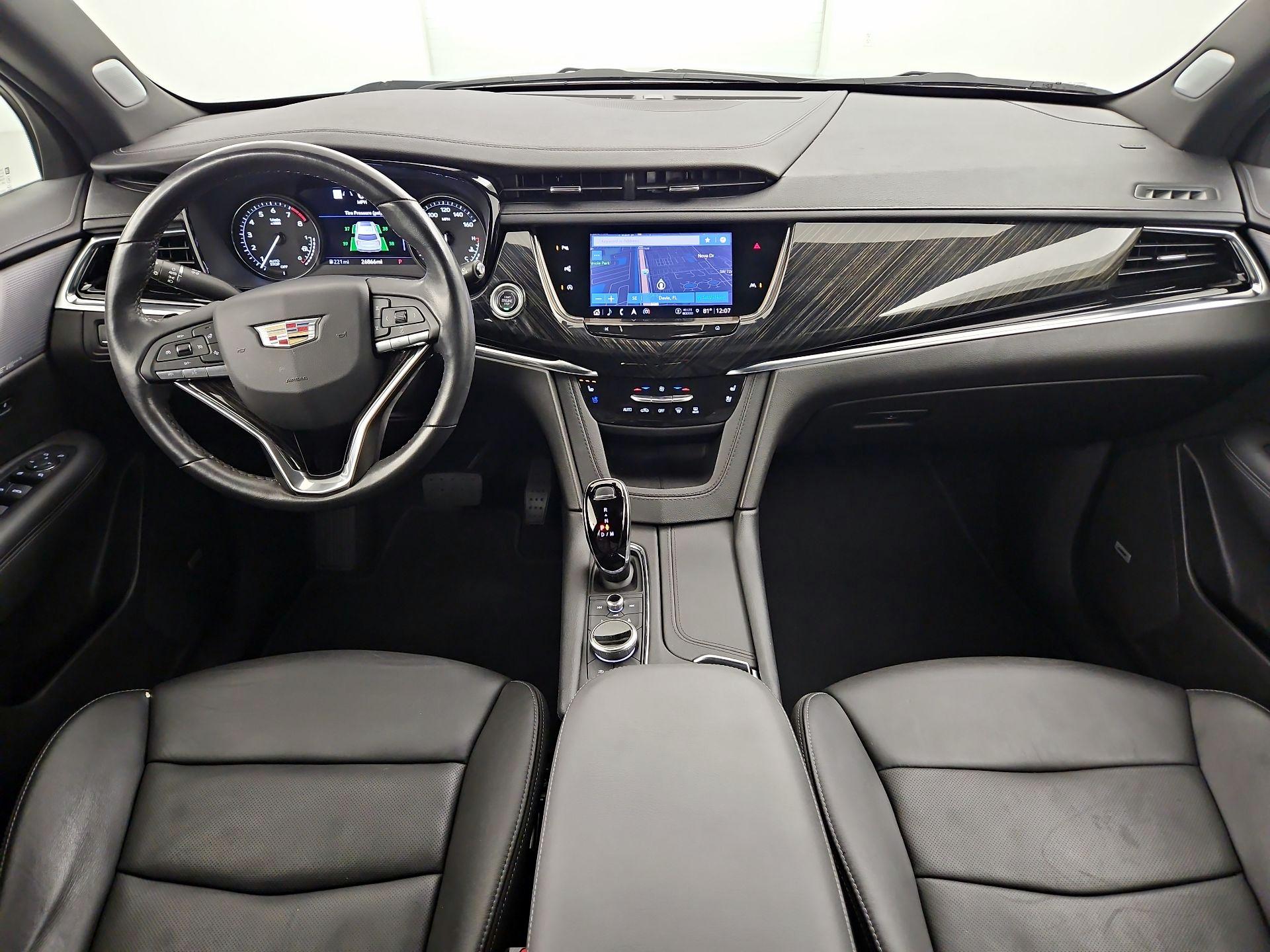 Thumbnail: 2023 Cadillac XT6 - 9