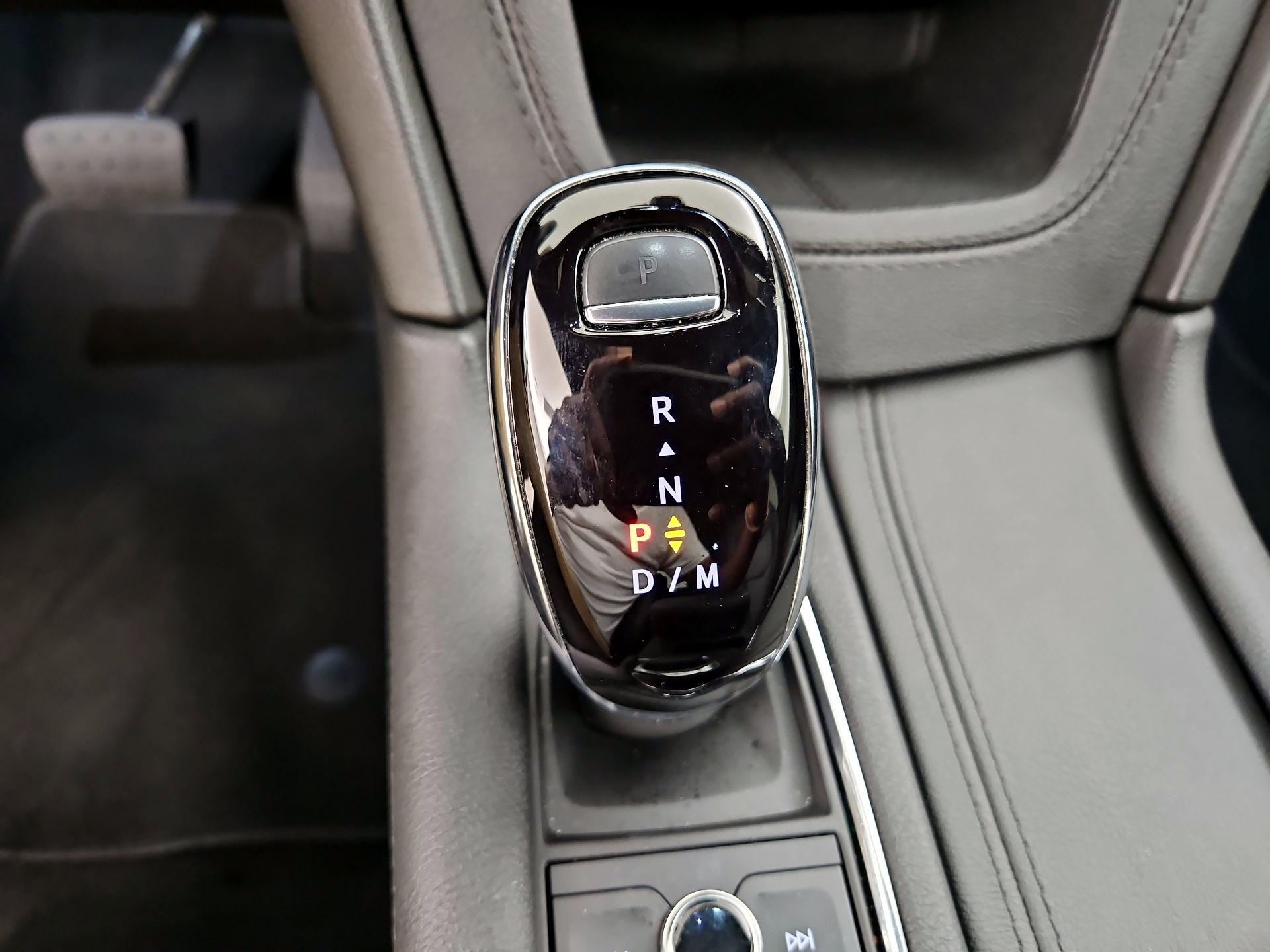 Thumbnail: 2023 Cadillac XT6 - 18
