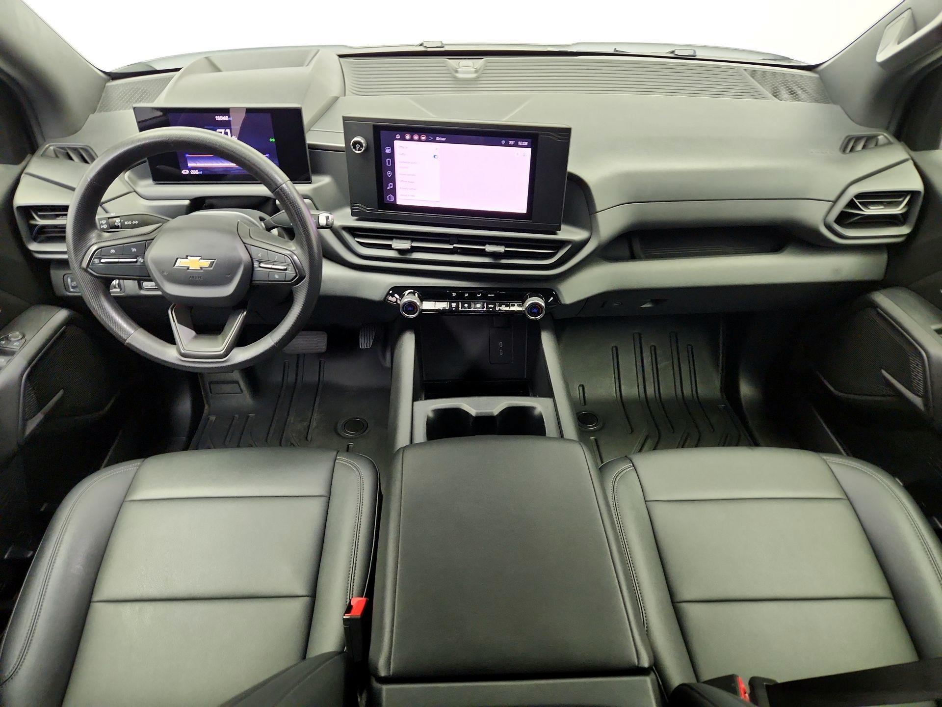 Thumbnail: 2024 Chevrolet Silverado EV - 9
