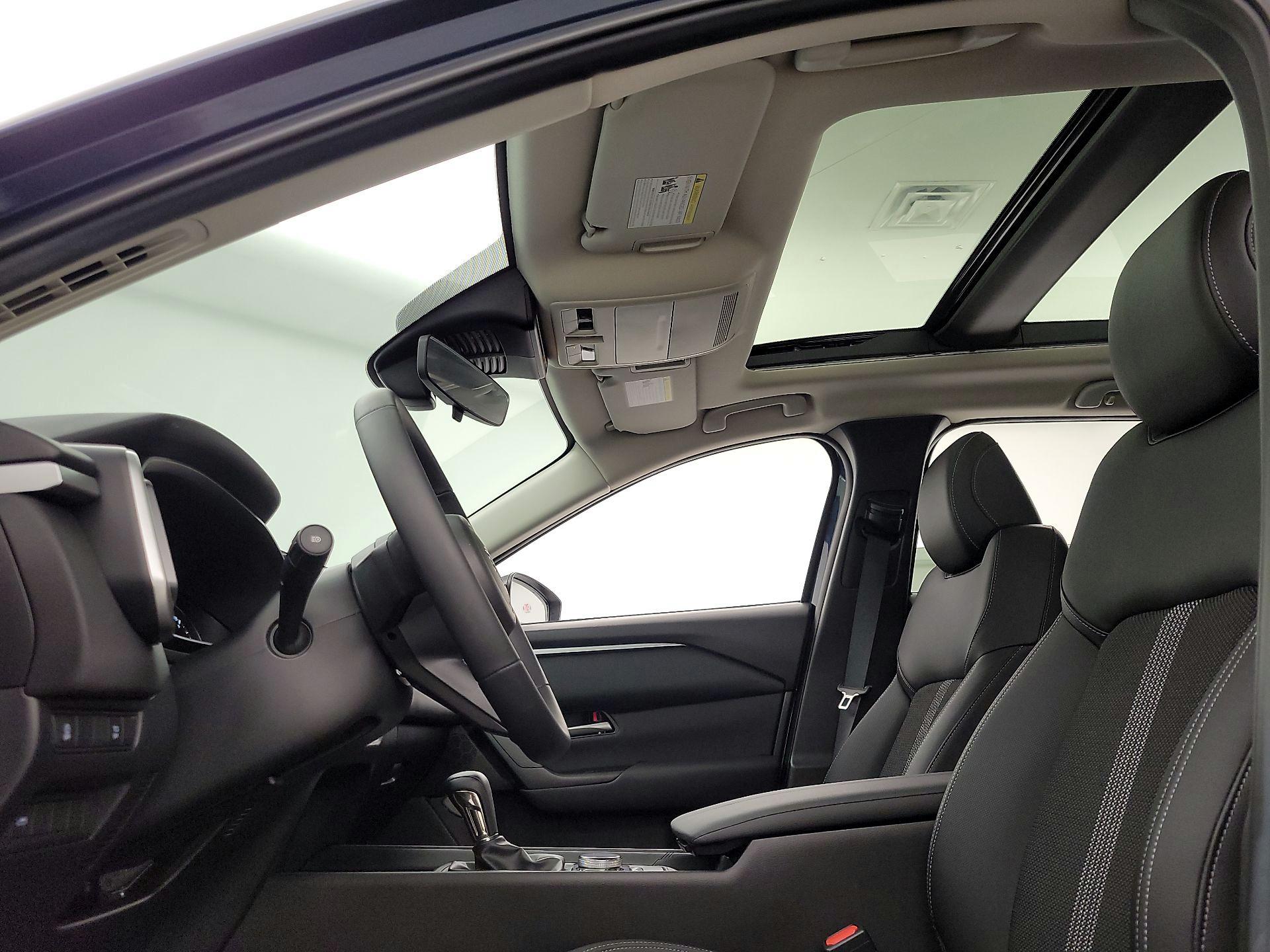 Thumbnail: 2025 Mazda CX-50 - 18