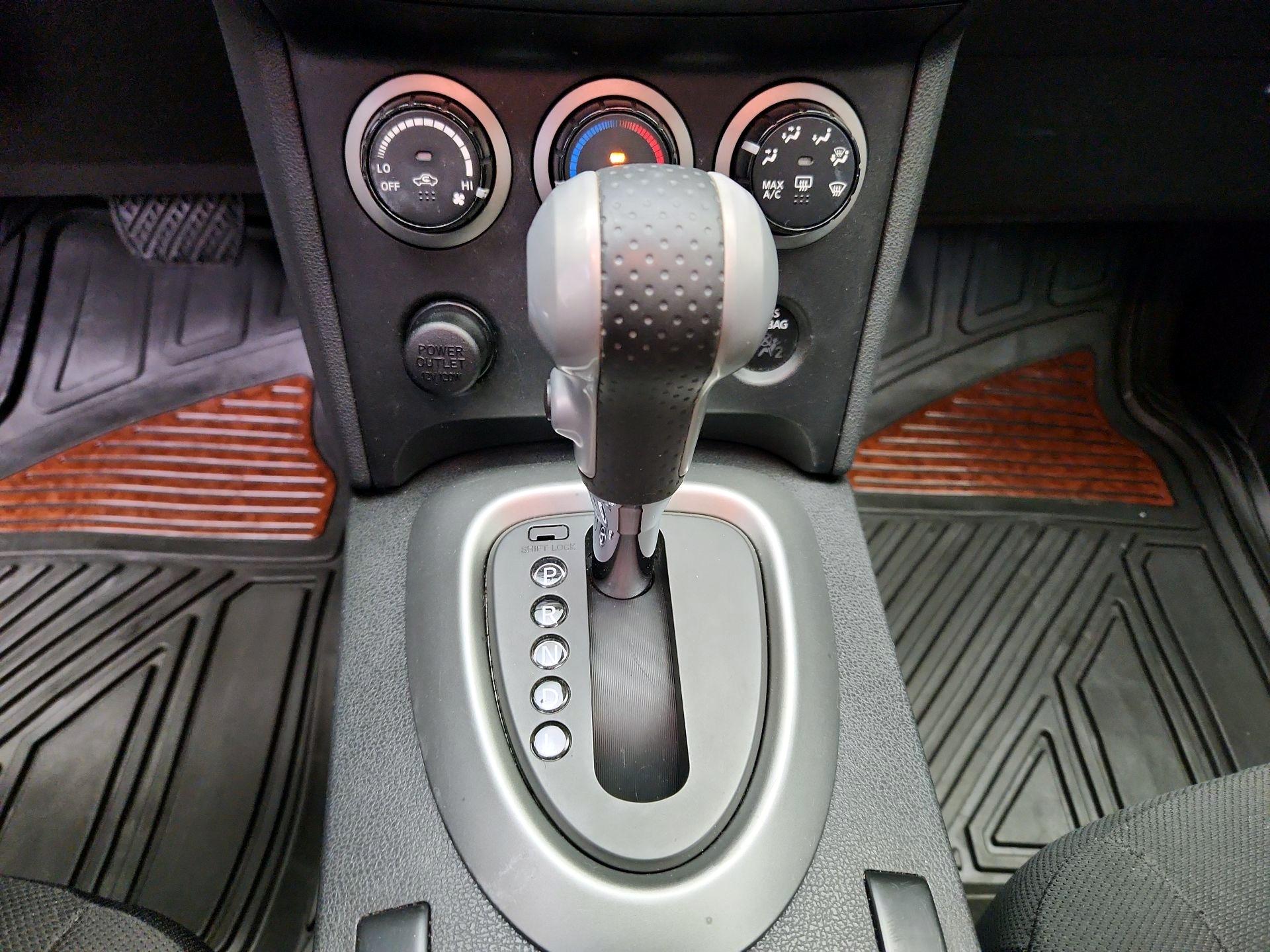 Thumbnail: 2014 Nissan Rogue - 16