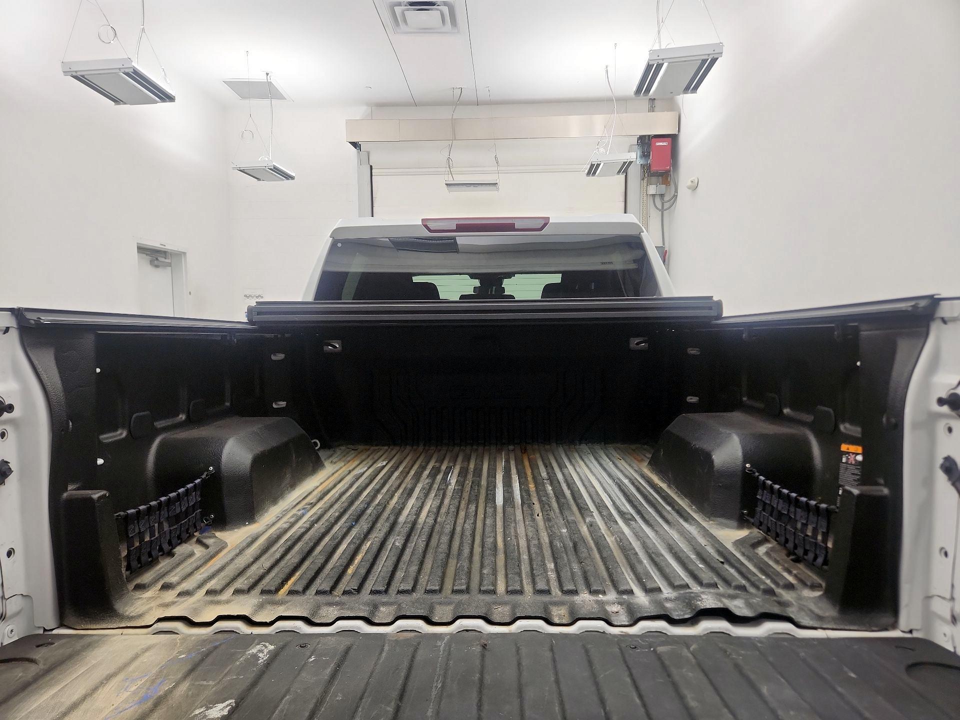 Thumbnail: 2023 GMC Sierra 1500 - 20