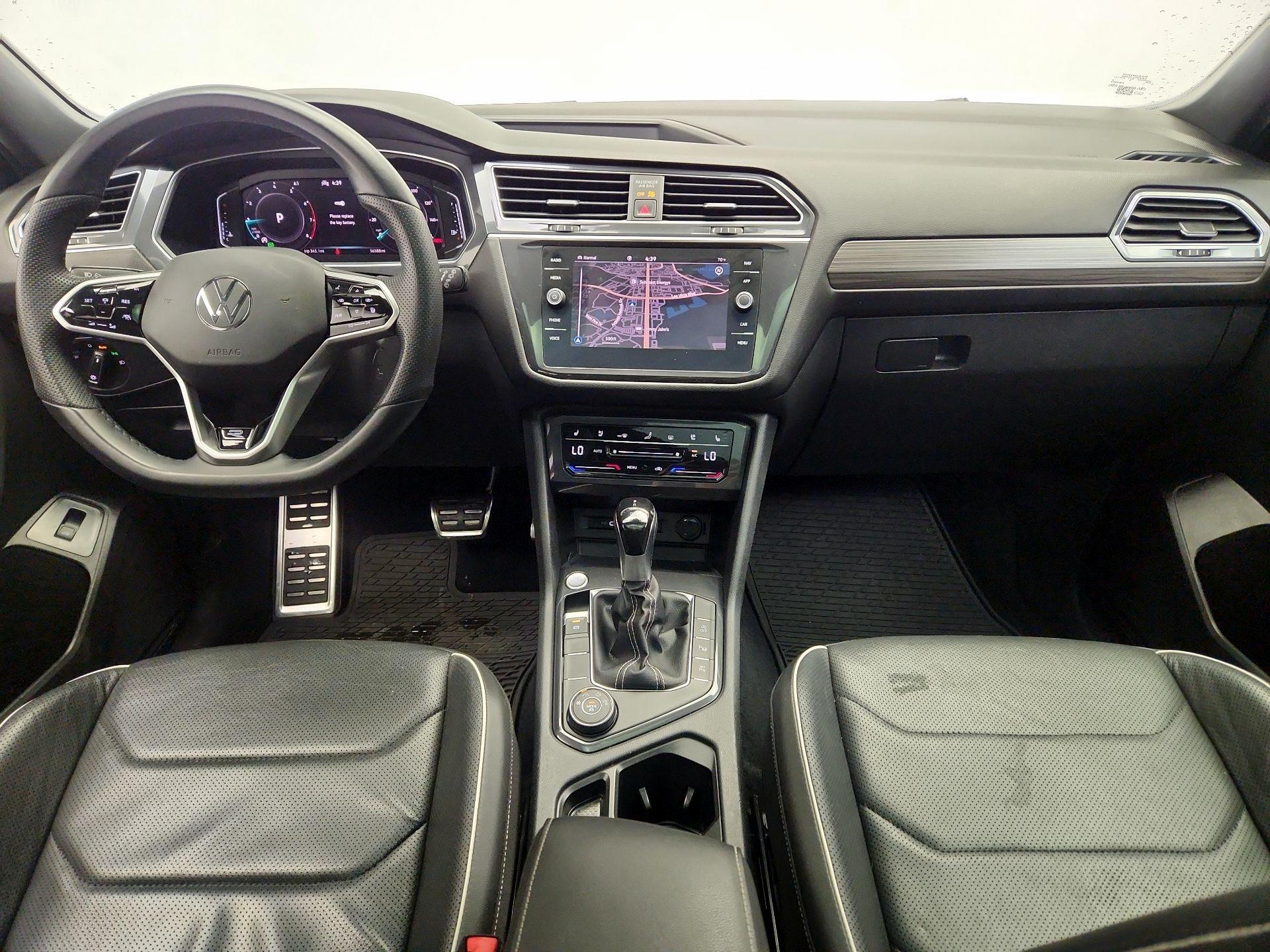 Thumbnail: 2022 Volkswagen Tiguan - 9
