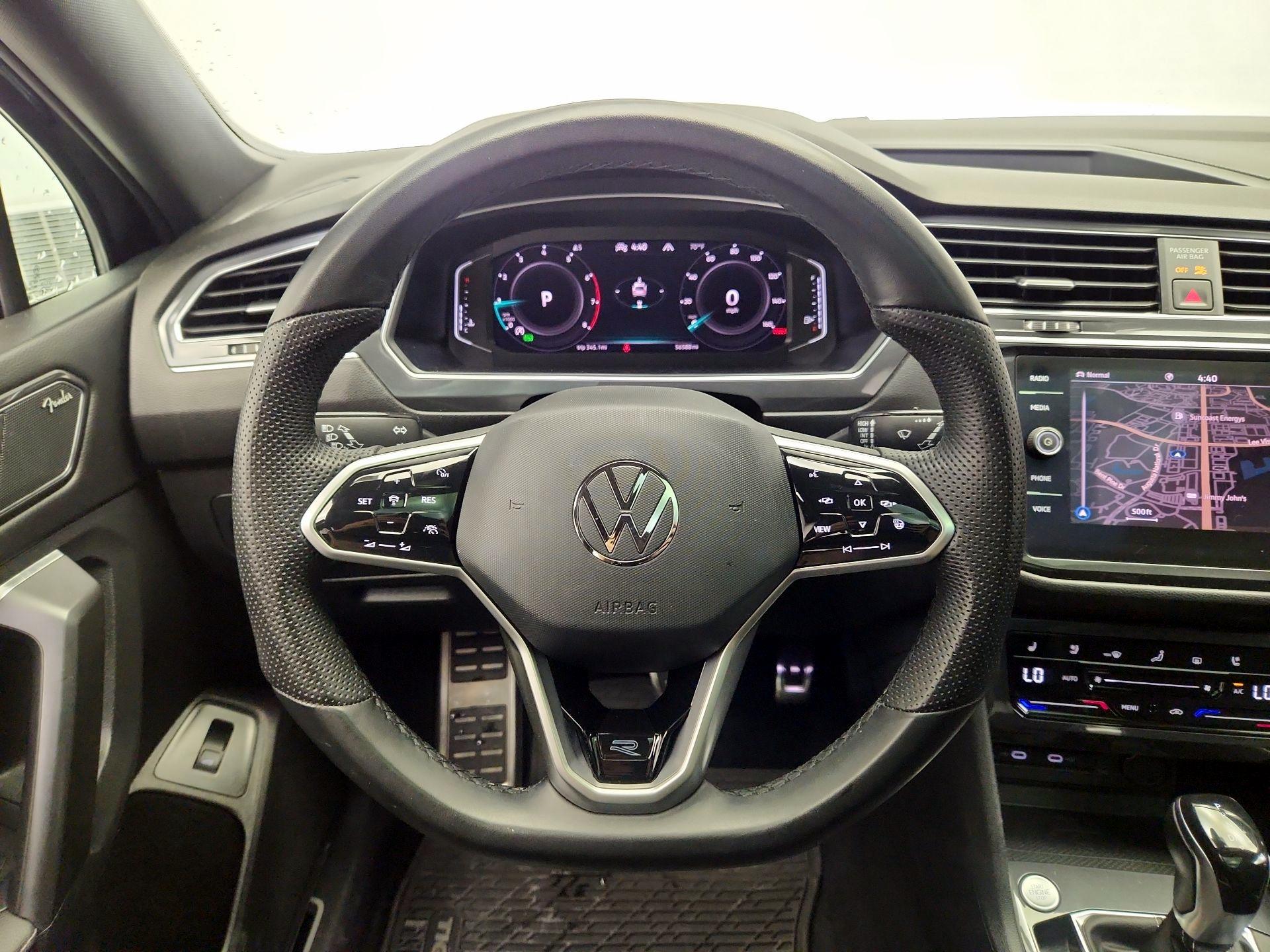 Thumbnail: 2022 Volkswagen Tiguan - 10