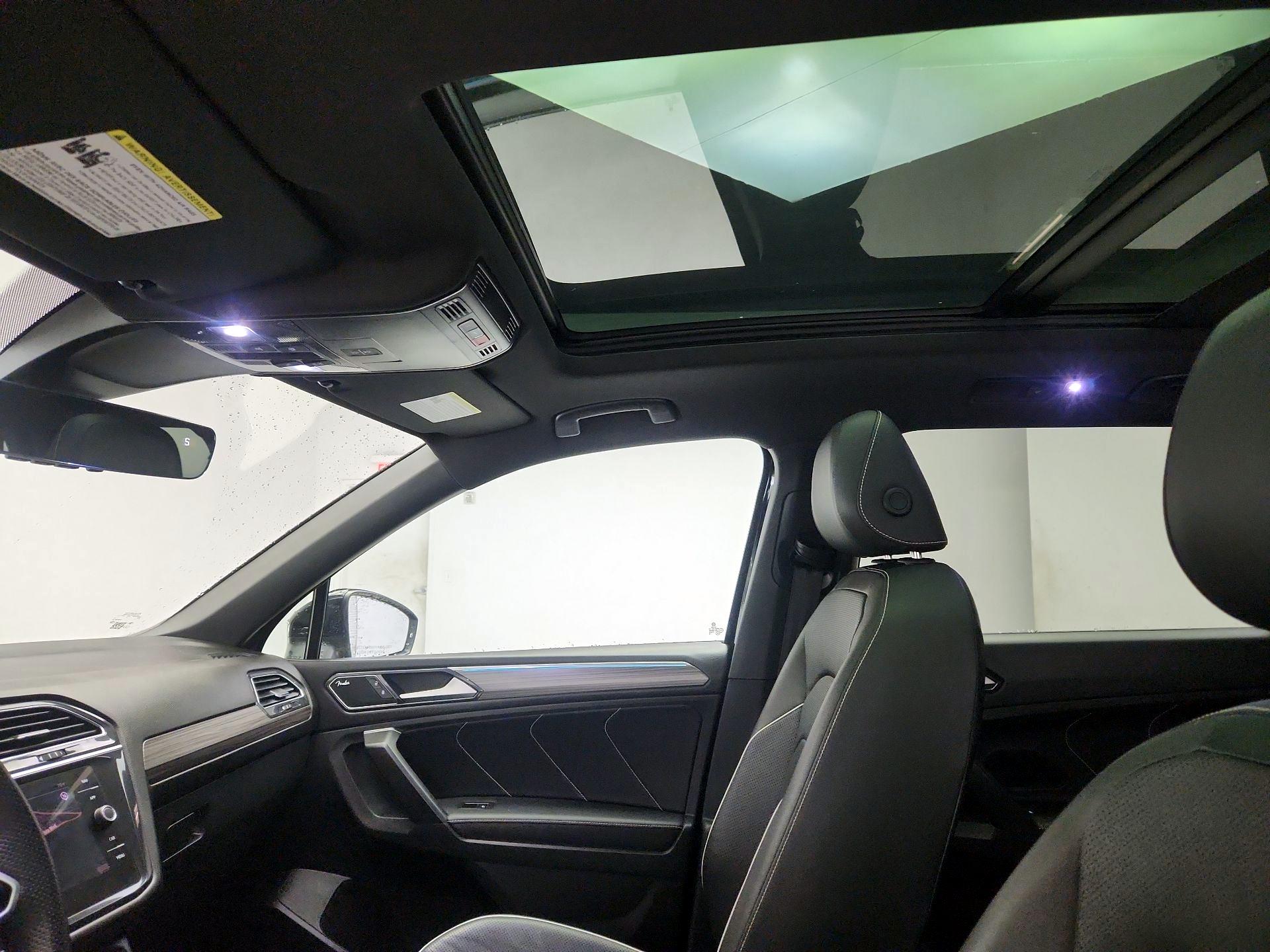 Thumbnail: 2022 Volkswagen Tiguan - 20