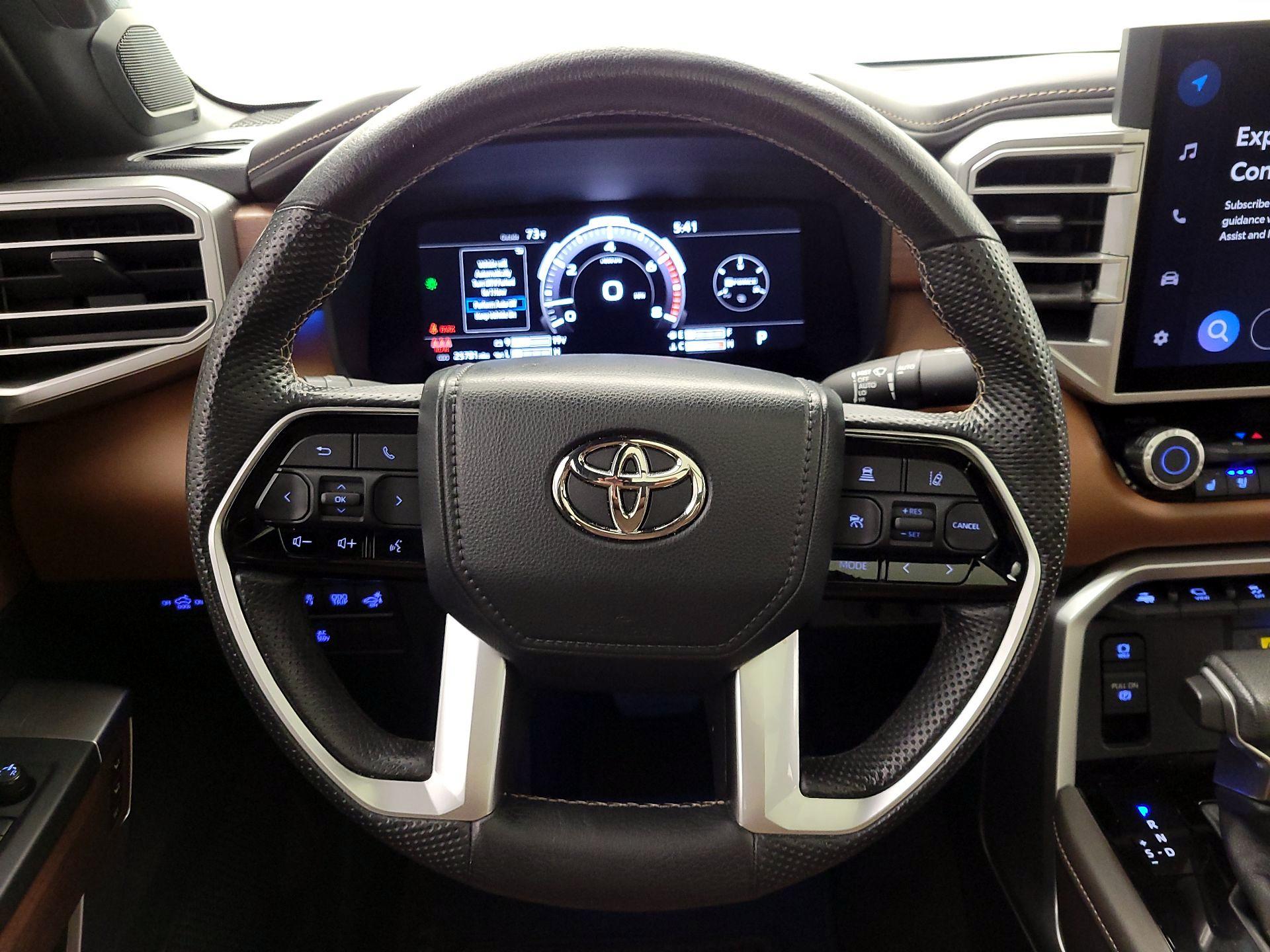 Thumbnail: 2022 Toyota Tundra - 10