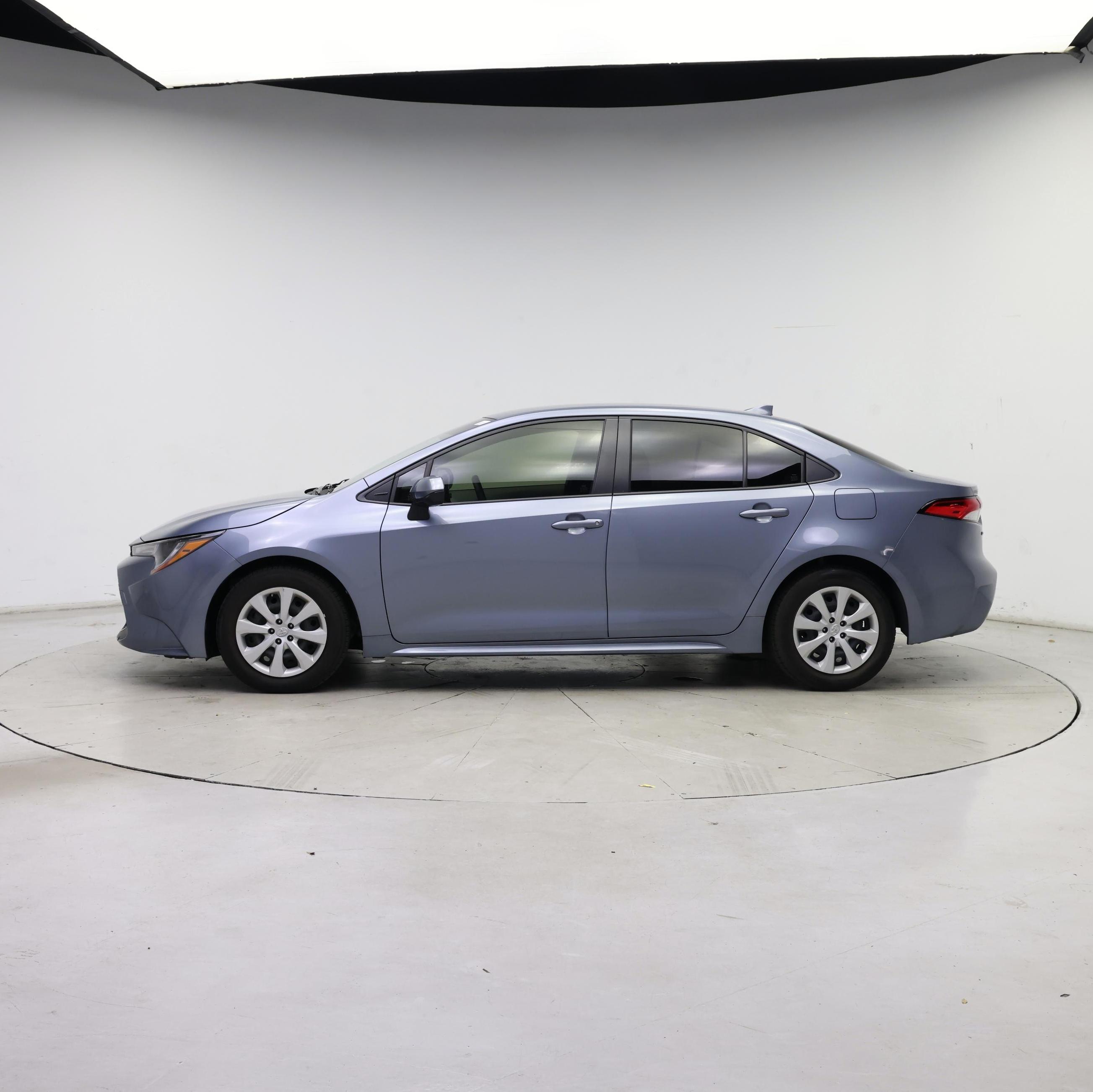 Thumbnail: 2022 Toyota Corolla - 3