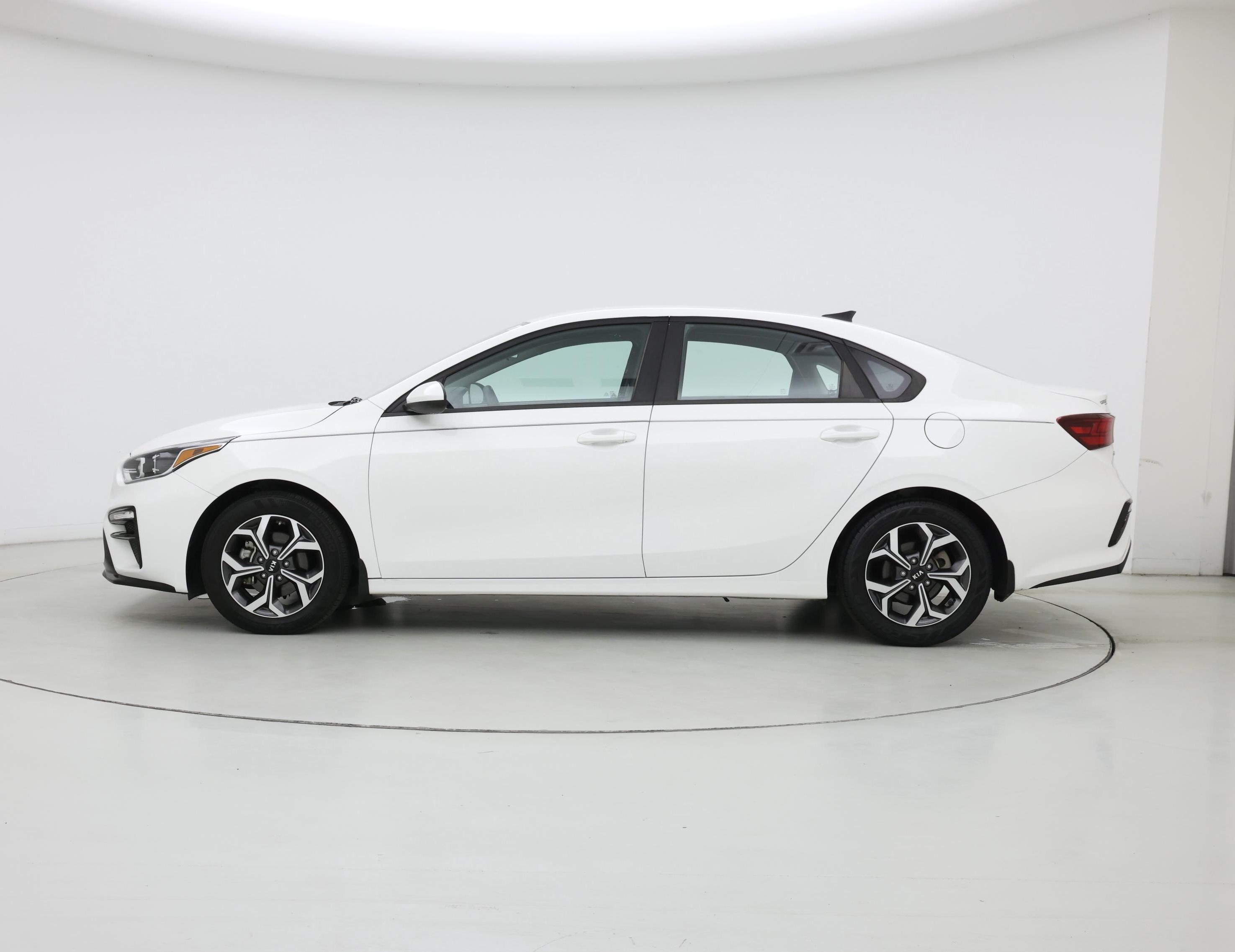 Thumbnail: 2019 Kia Forte - 3