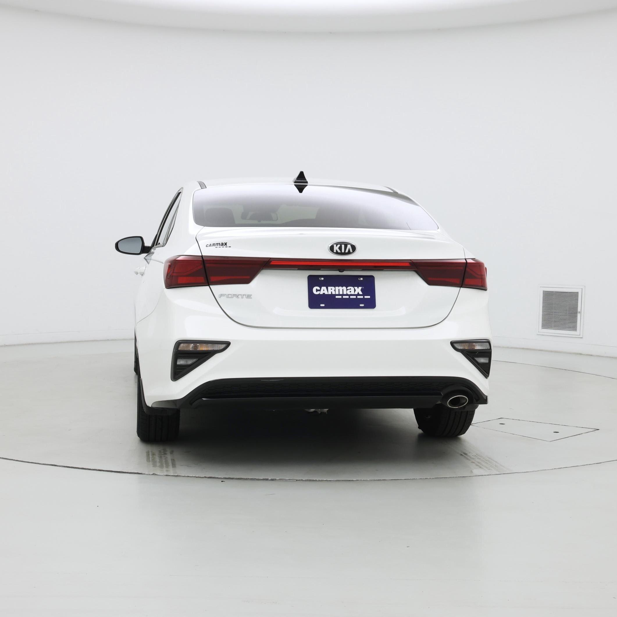 Thumbnail: 2019 Kia Forte - 6
