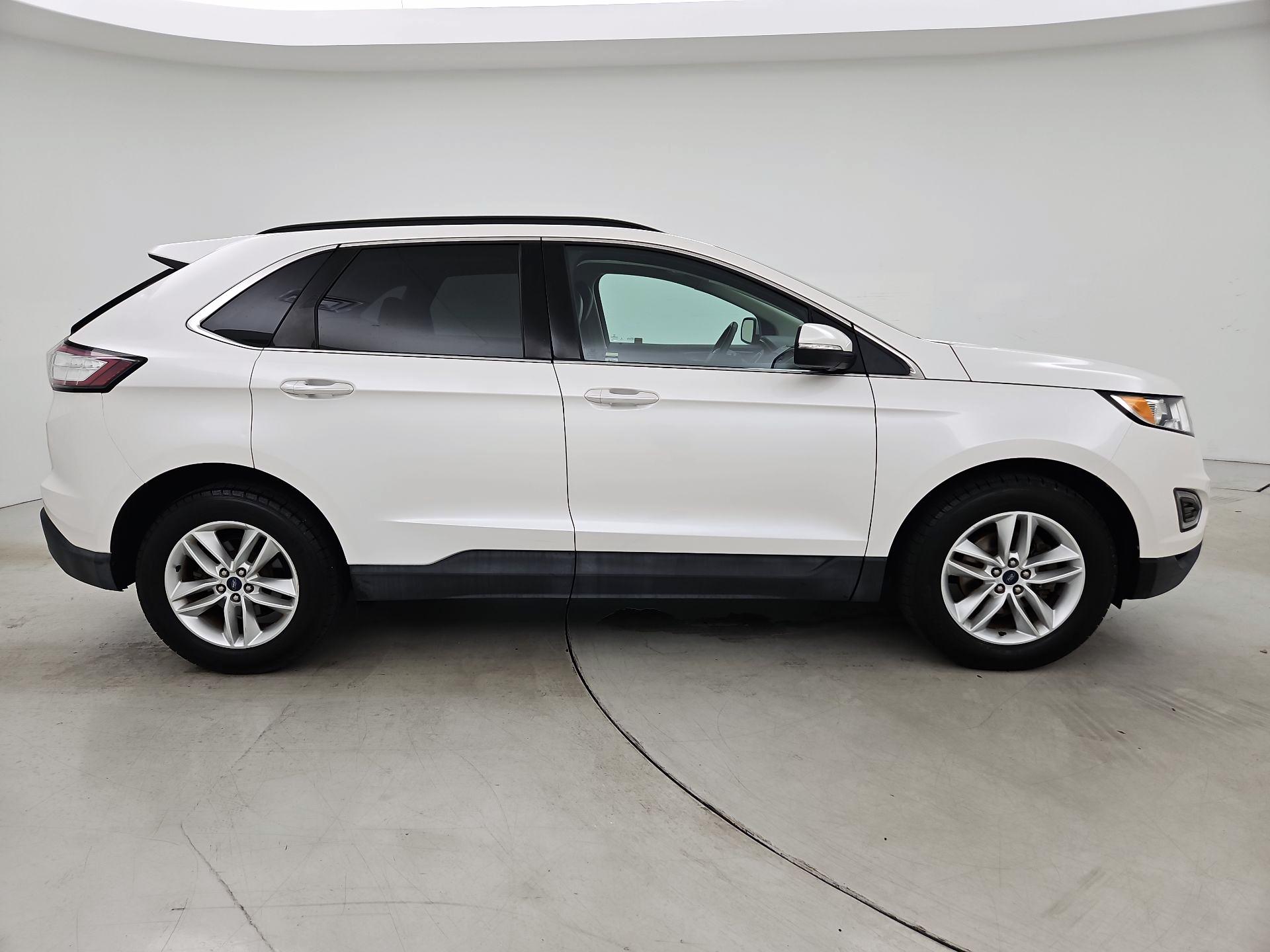 Thumbnail: 2016 Ford Edge - 4