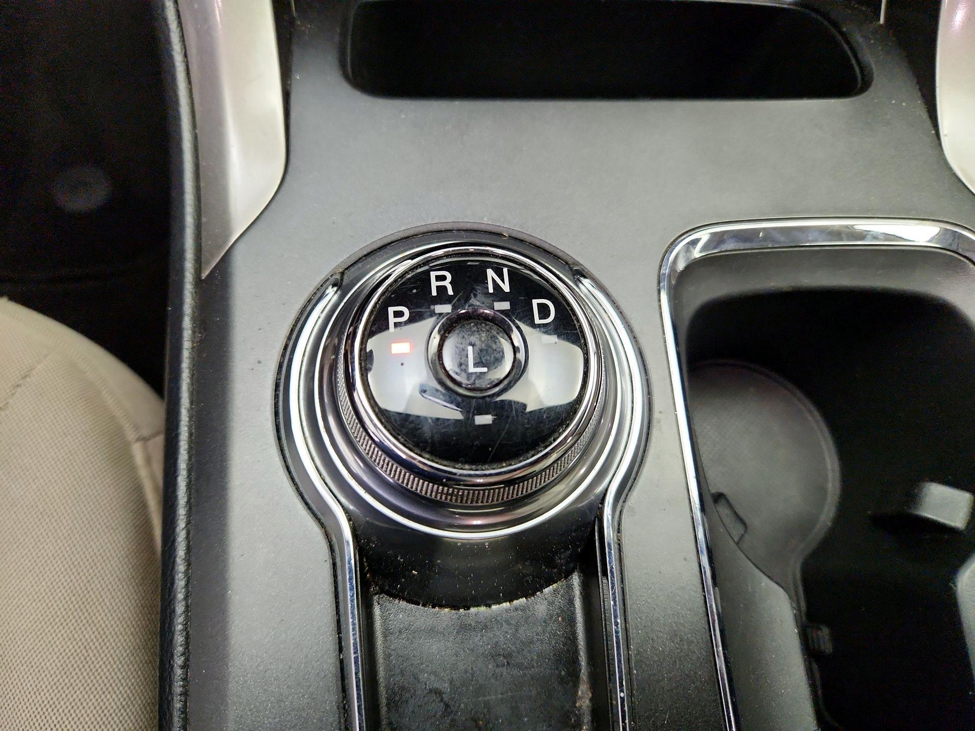 Thumbnail: 2019 Ford Fusion - 18