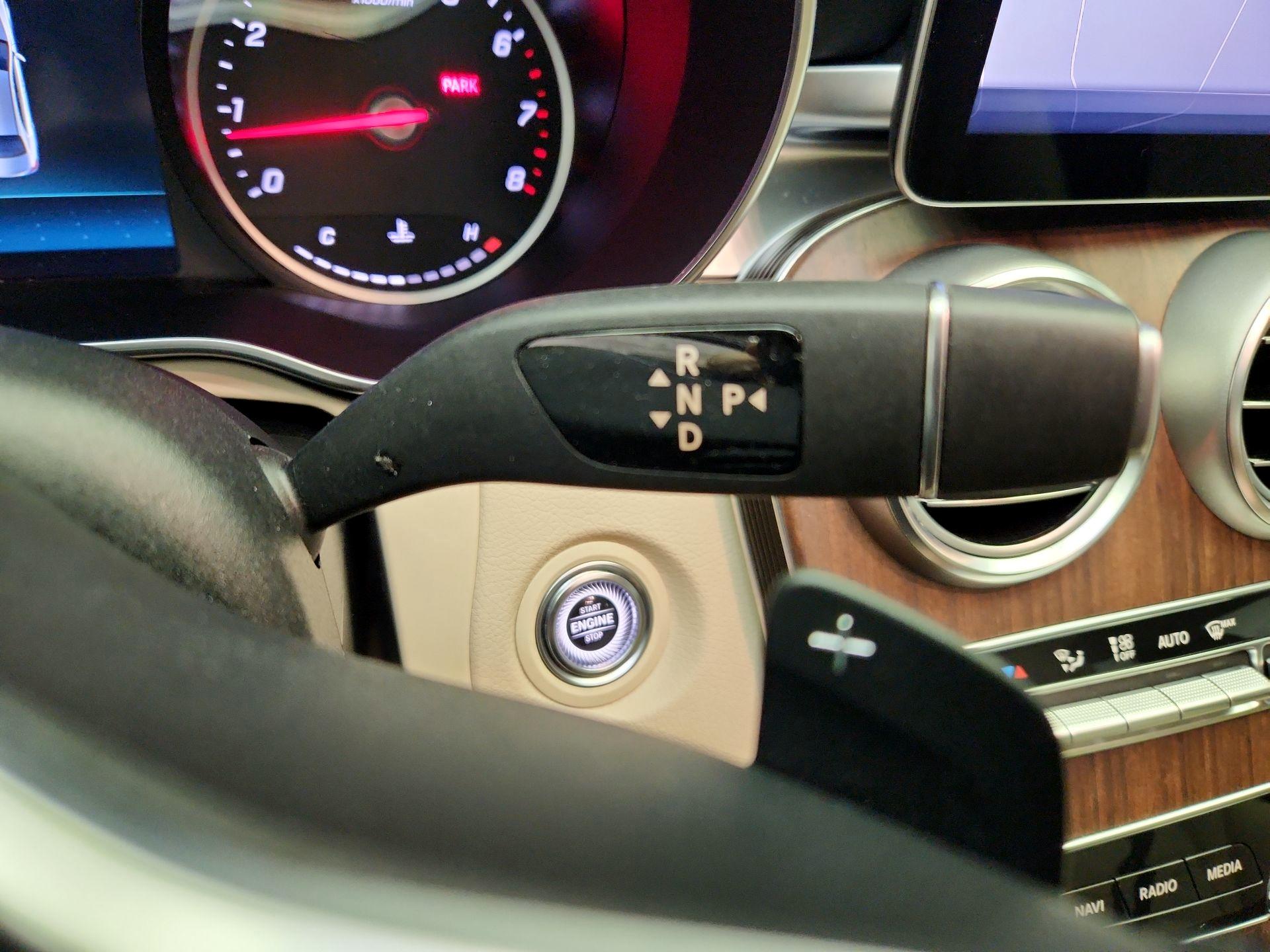Thumbnail: 2019 Mercedes-Benz C-Class - 18