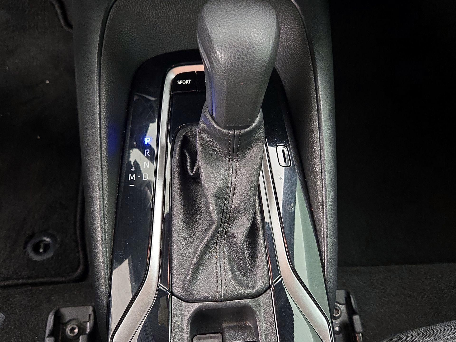 Thumbnail: 2021 Toyota Corolla - 17