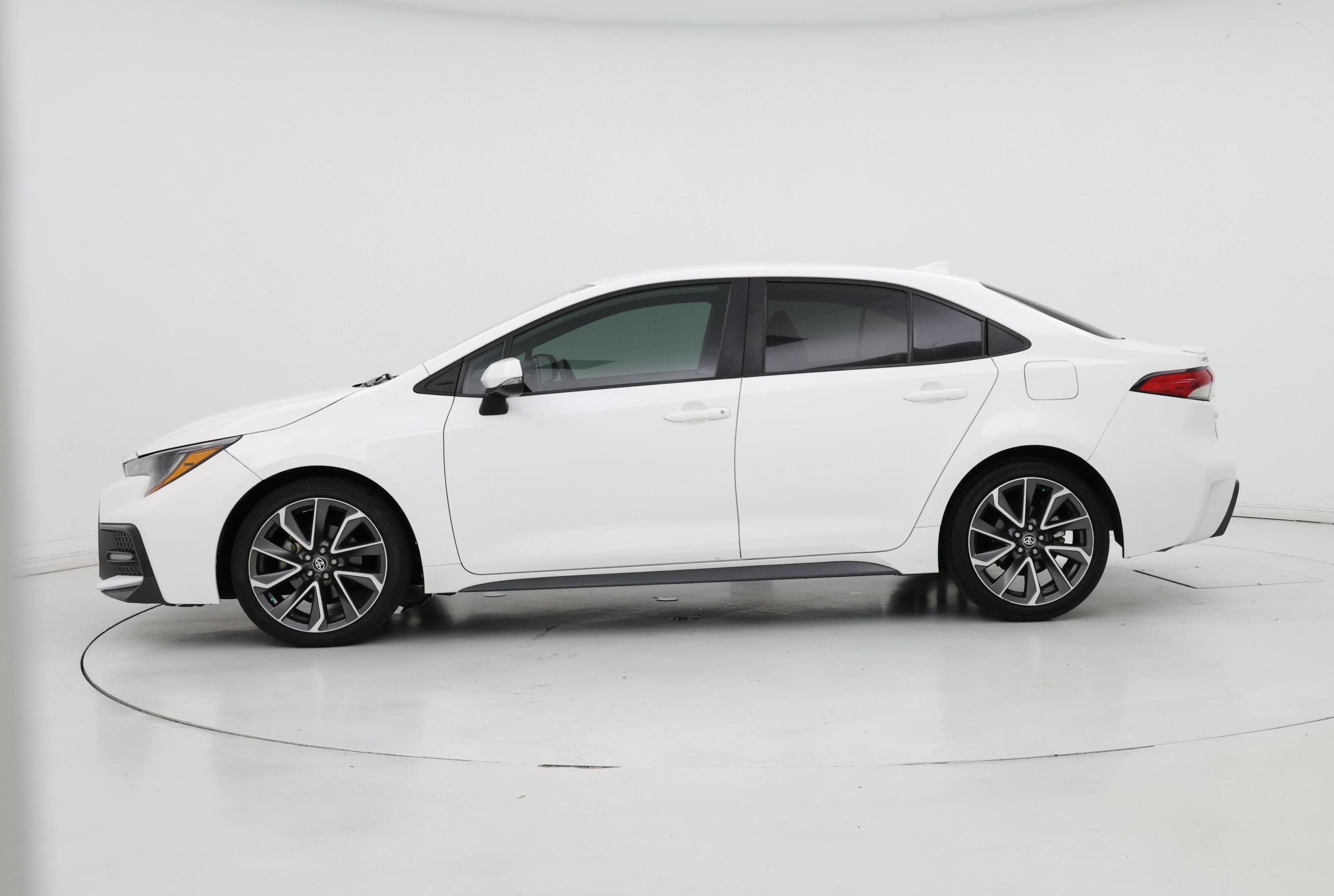 Thumbnail: 2021 Toyota Corolla - 3