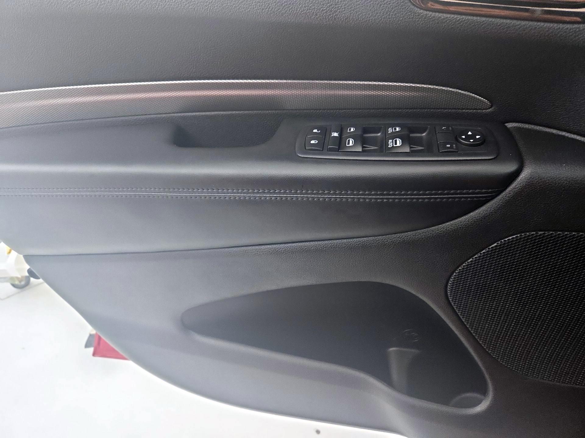 Thumbnail: 2020 Dodge Durango - 12