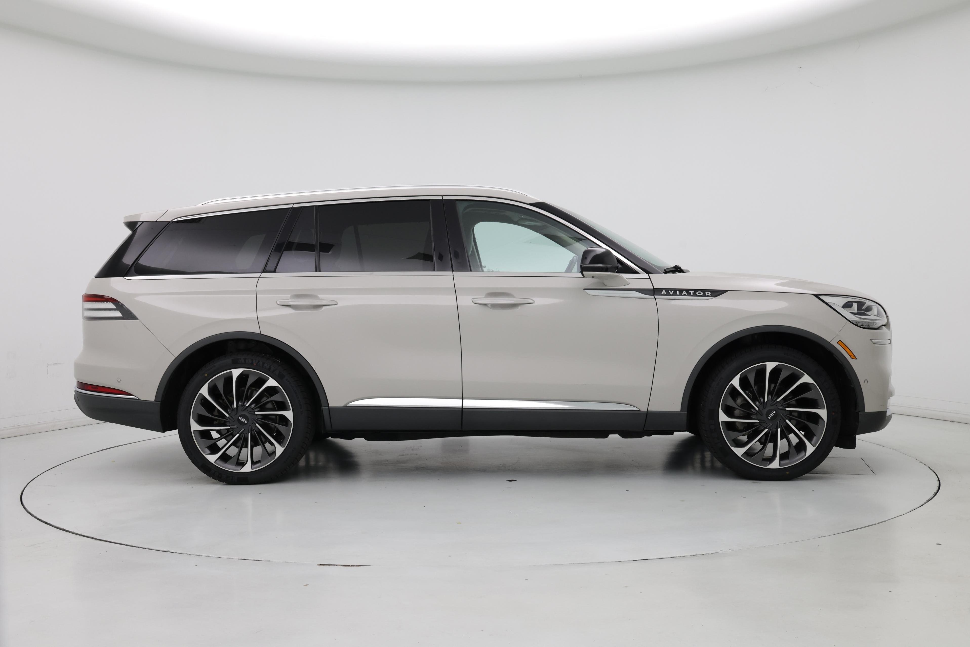 Thumbnail: 2020 Lincoln Aviator - 7