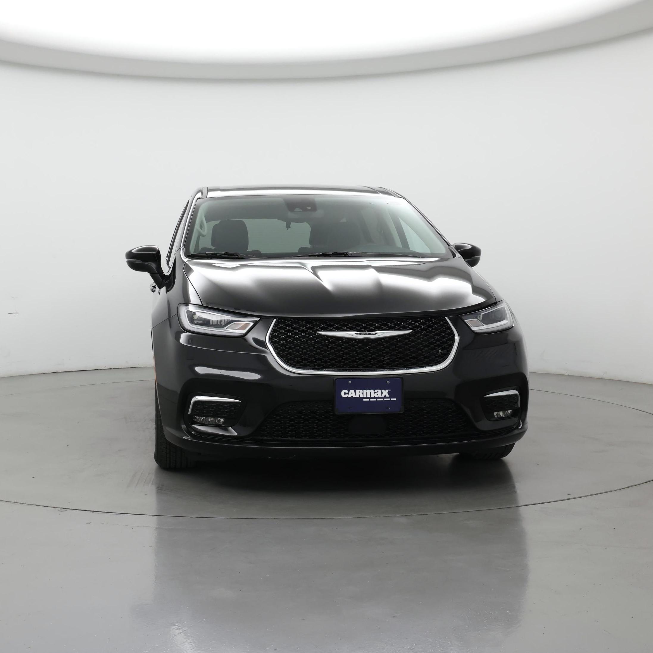 Thumbnail: 2023 Chrysler Pacifica - 5