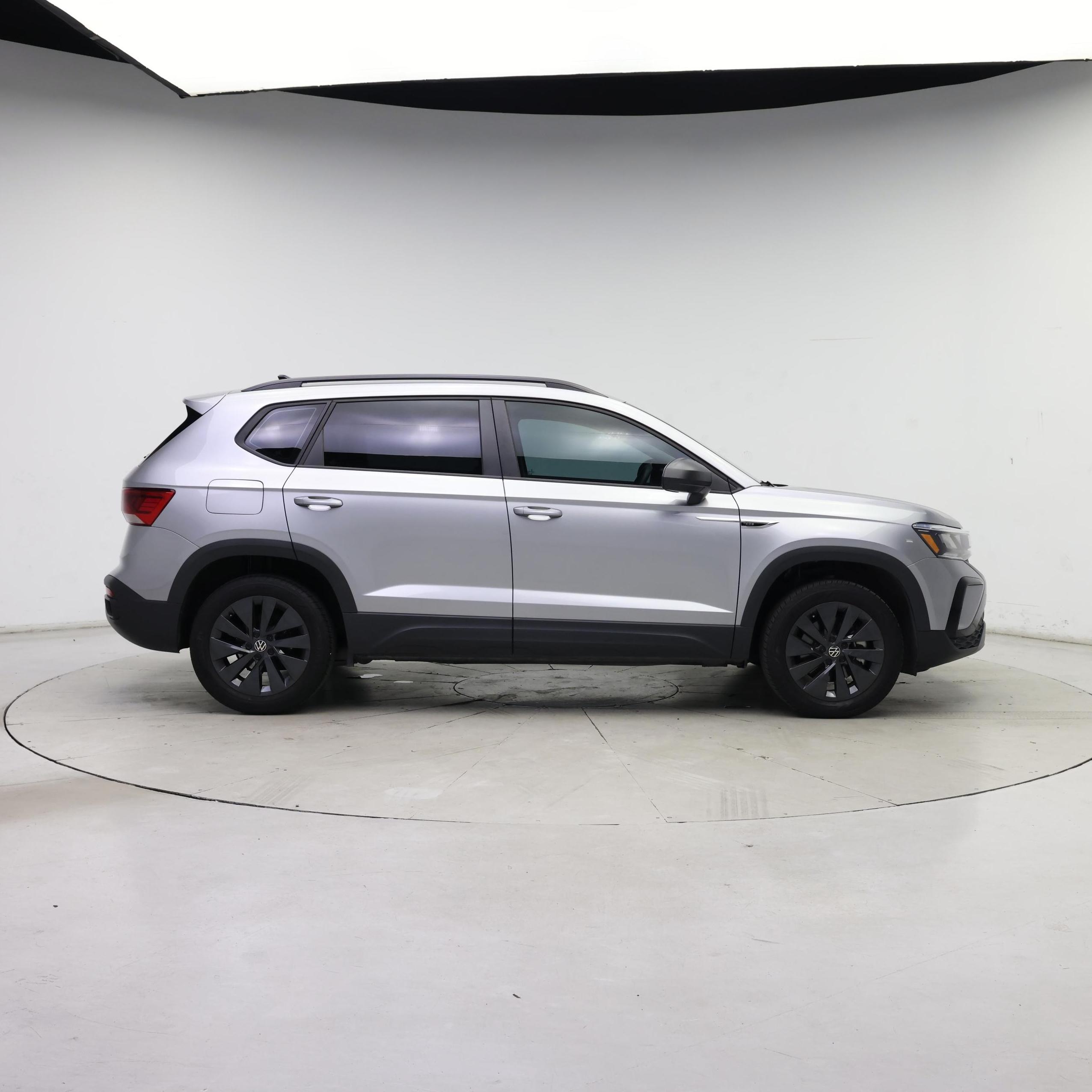 Thumbnail: 2023 Volkswagen Taos - 7