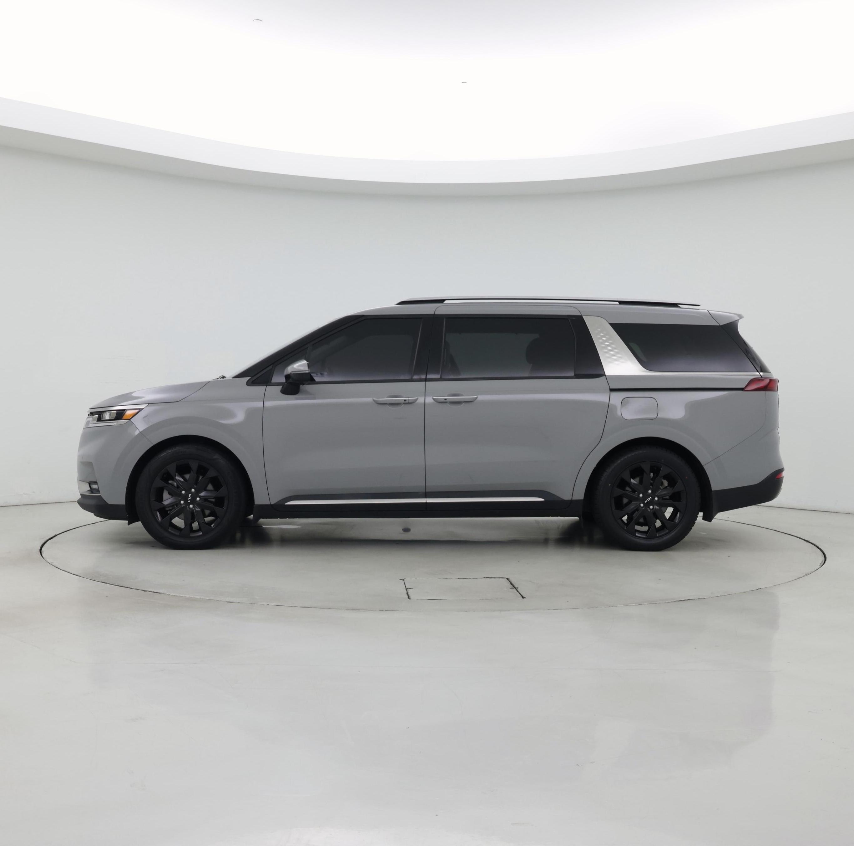 Thumbnail: 2023 Kia Carnival - 3
