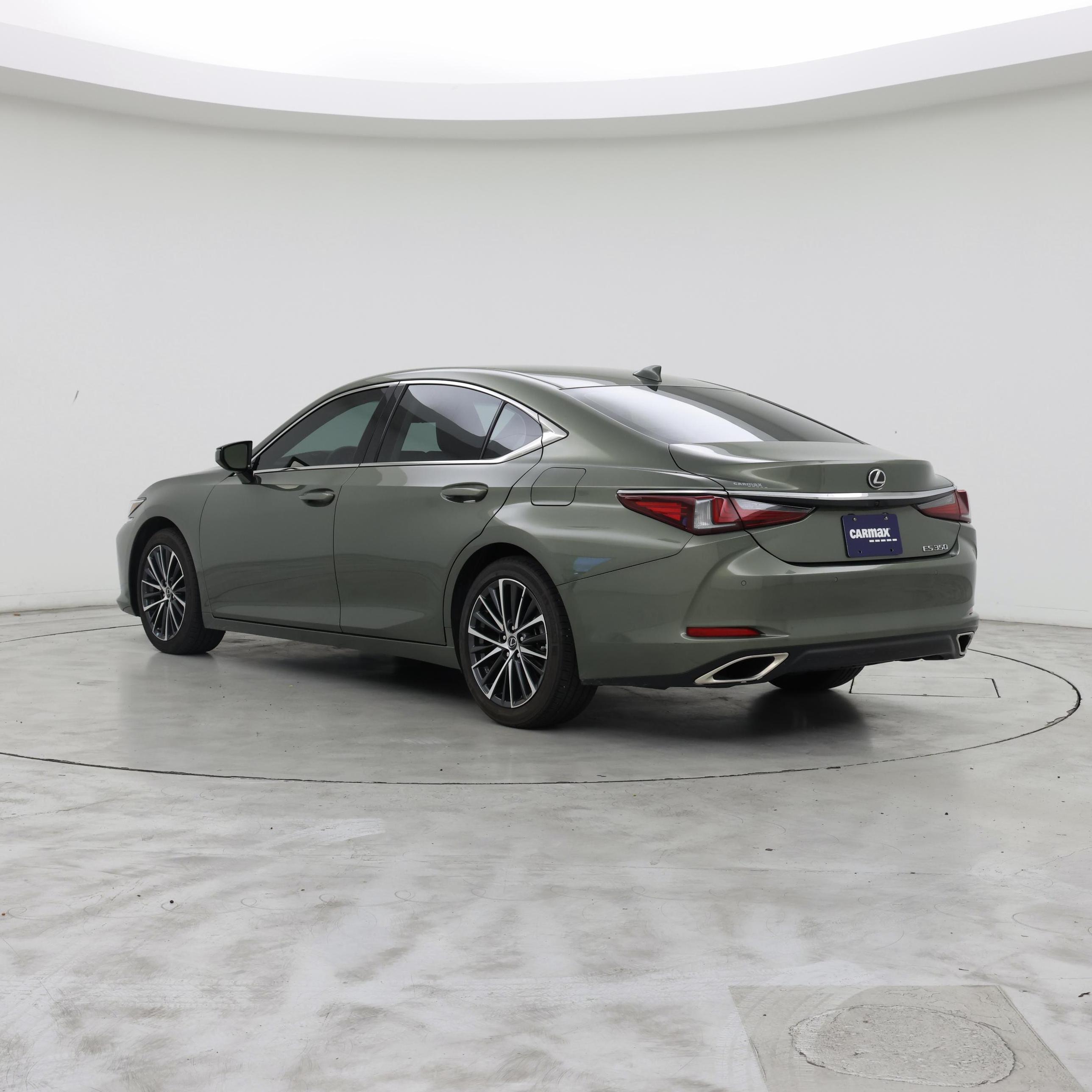Thumbnail: 2023 Lexus ES - 2
