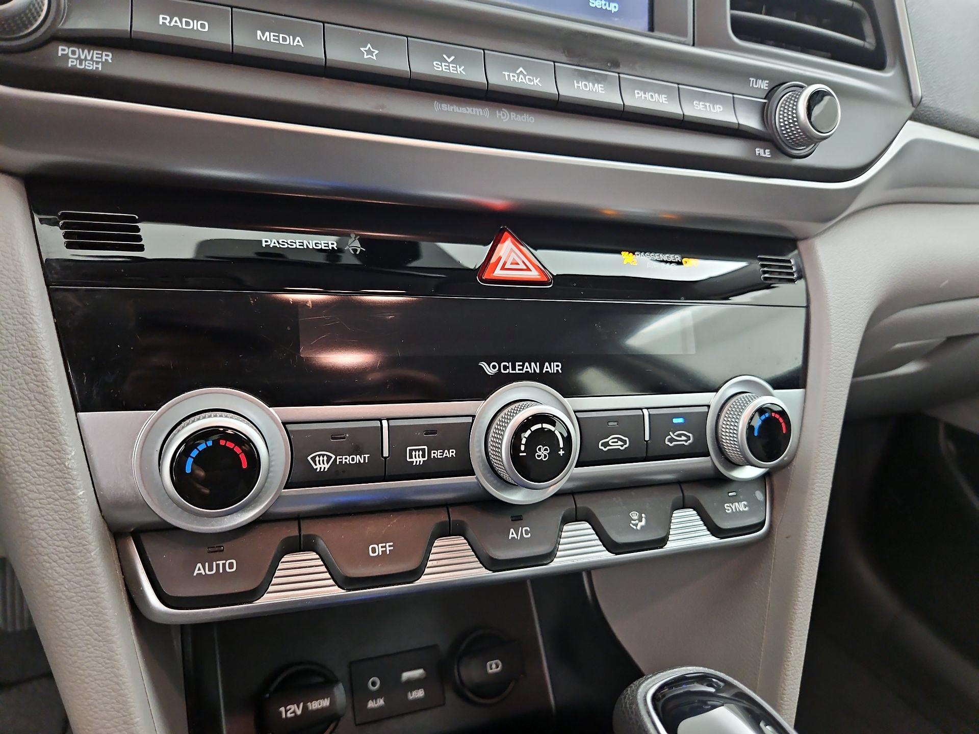 Thumbnail: 2020 Hyundai Elantra - 14