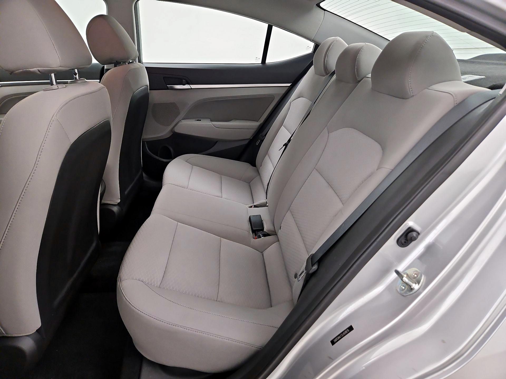 Thumbnail: 2020 Hyundai Elantra - 17