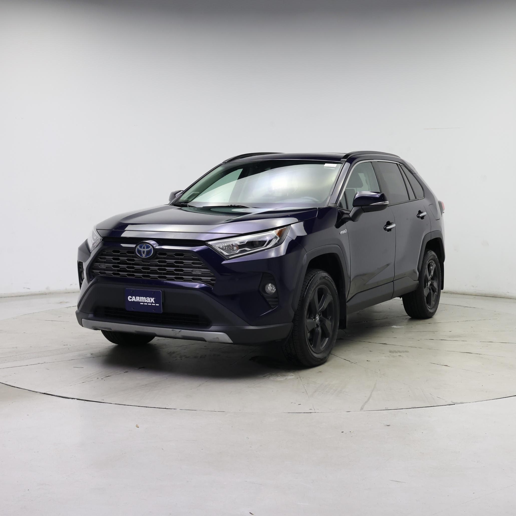Thumbnail: 2020 Toyota RAV4 - 4