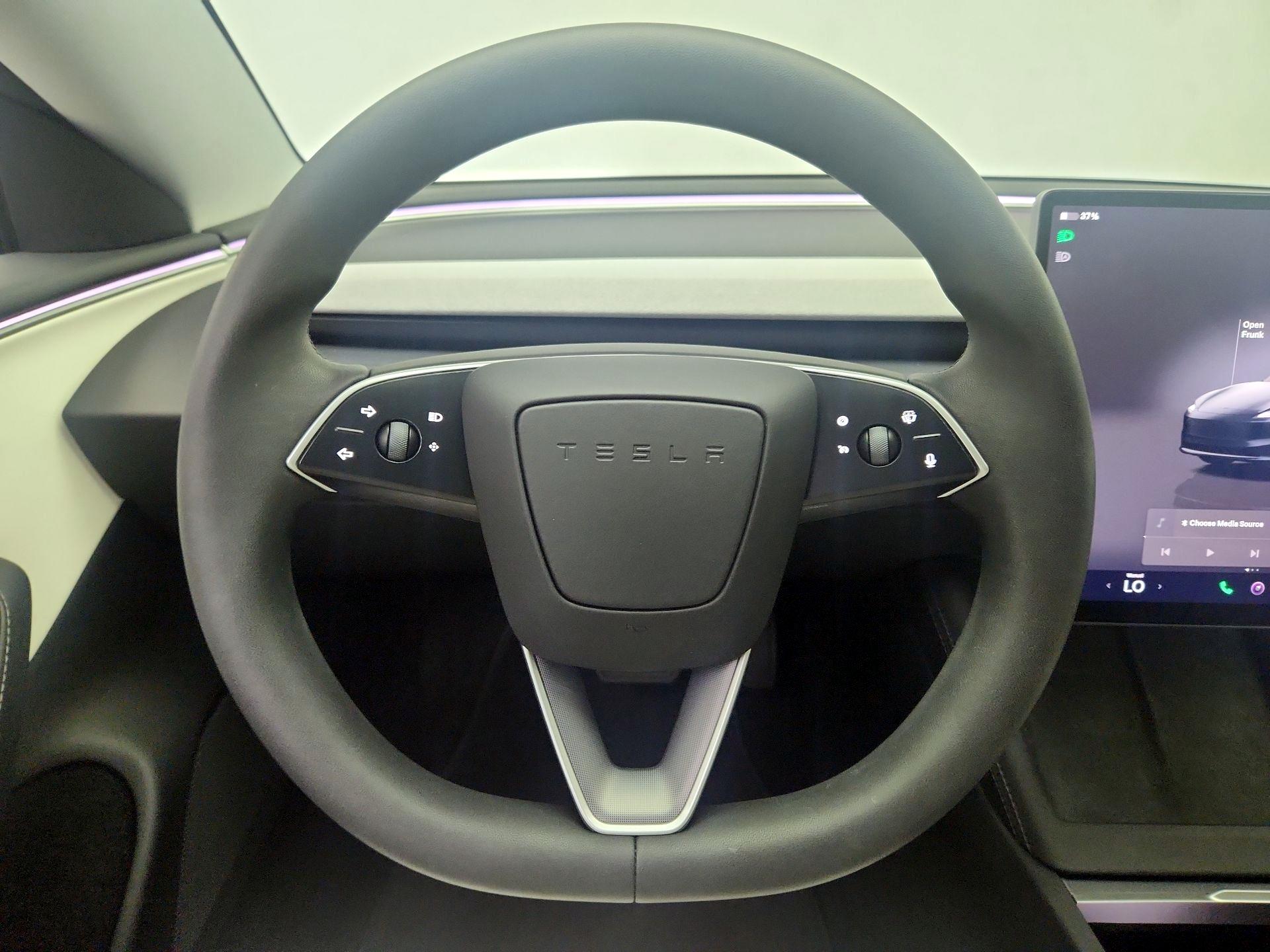 Thumbnail: 2025 Tesla Model 3 - 10